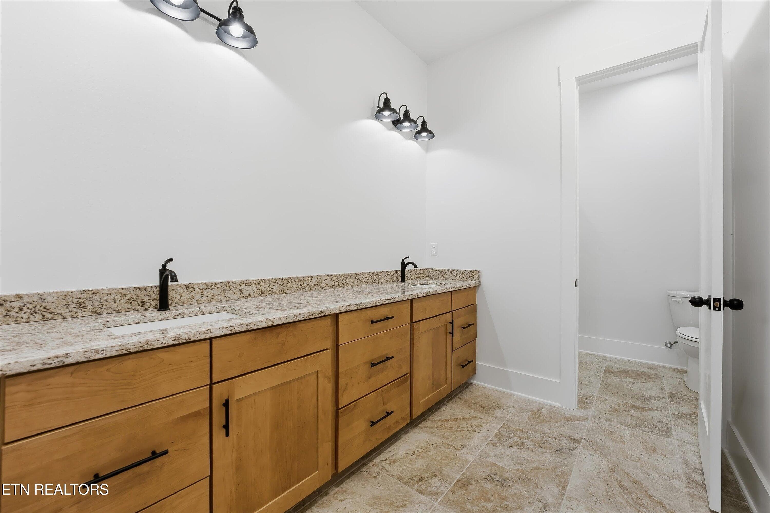 Master Bath 1 - 625 October Glory Lane, Knoxville, TN 37934, Knoxville