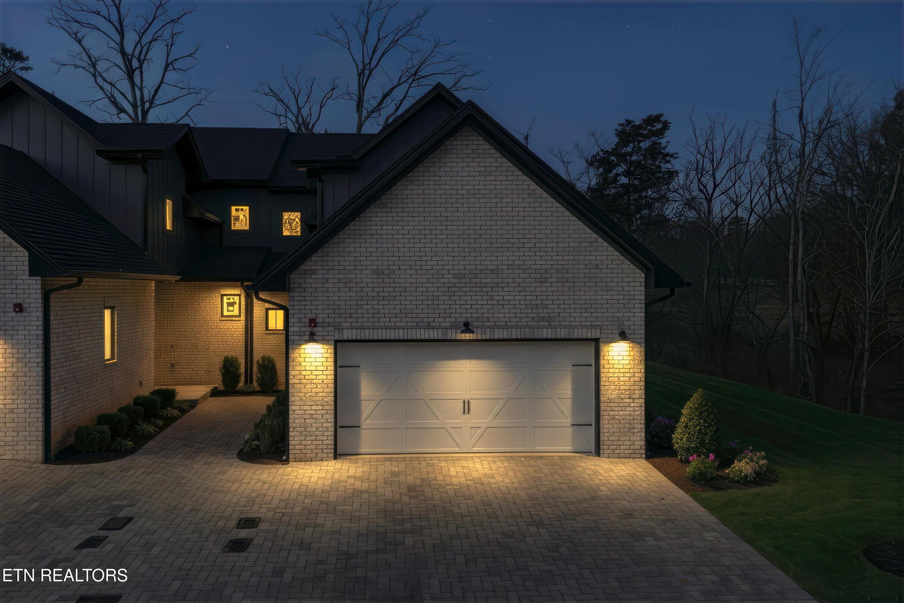 625 October Glory Lane, Knoxville, TN 37934