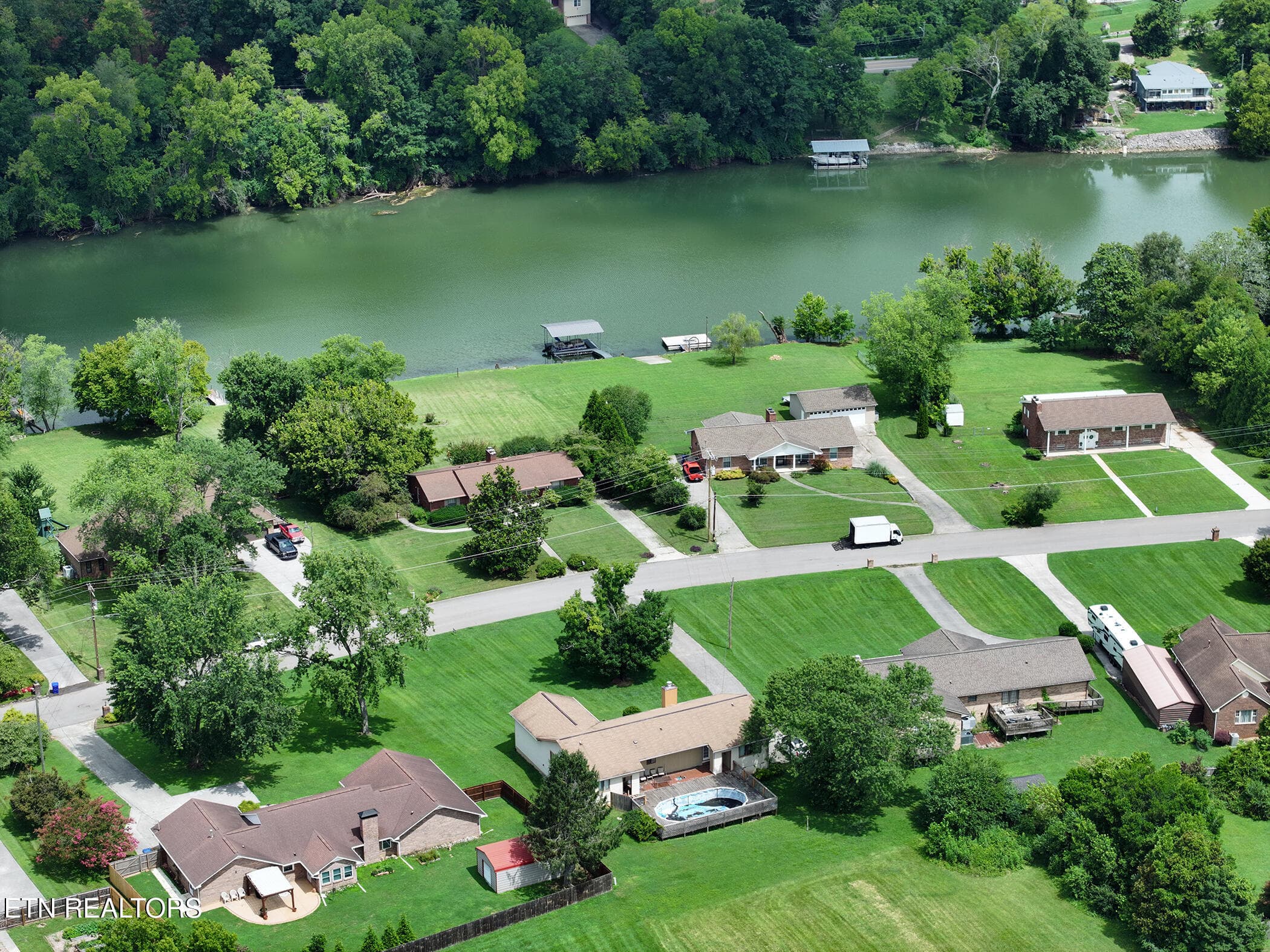 DJI_20260714115634_0473_D - 1816 River Shores Drive, Knoxville, TN 37914, Knoxville