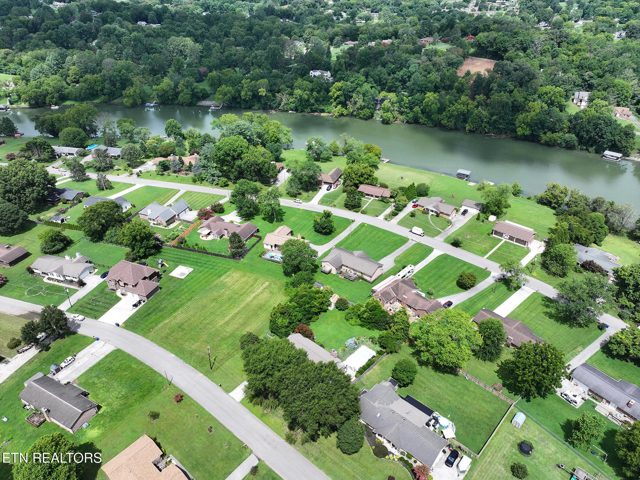 DJI_20260714115726_0476_D - 1816 River Shores Drive, Knoxville, TN 37914, Knoxville