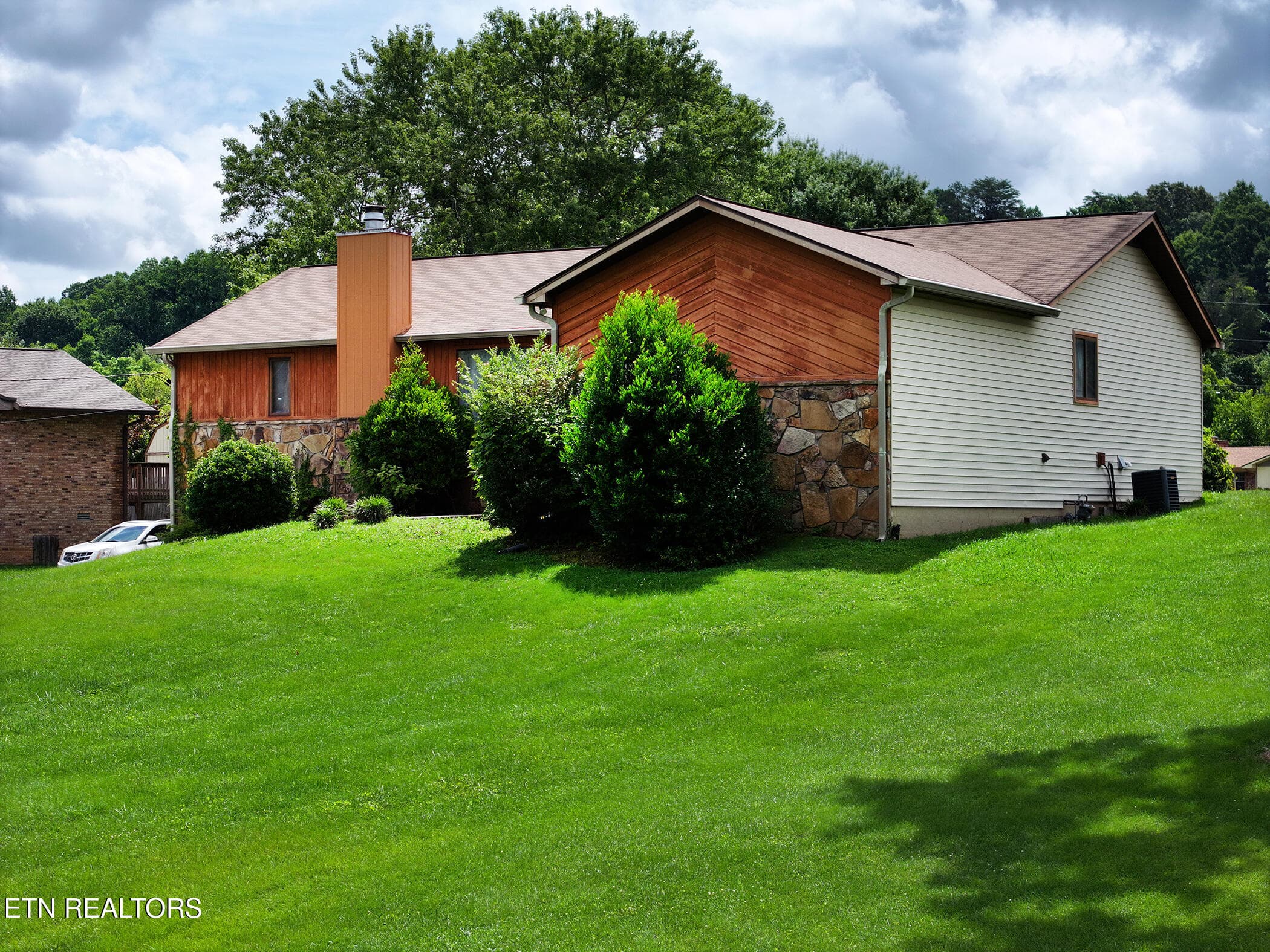 DJI_20260714120307_0487_D - 1816 River Shores Drive, Knoxville, TN 37914, Knoxville