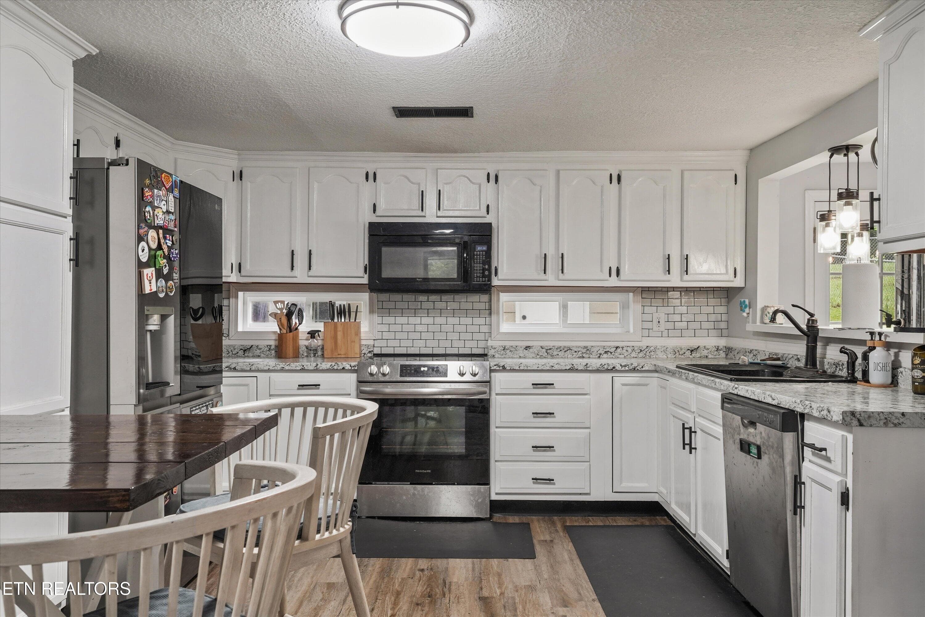 Kitchen - 119 Springhouse Rd, Powell, TN 37849, Powell