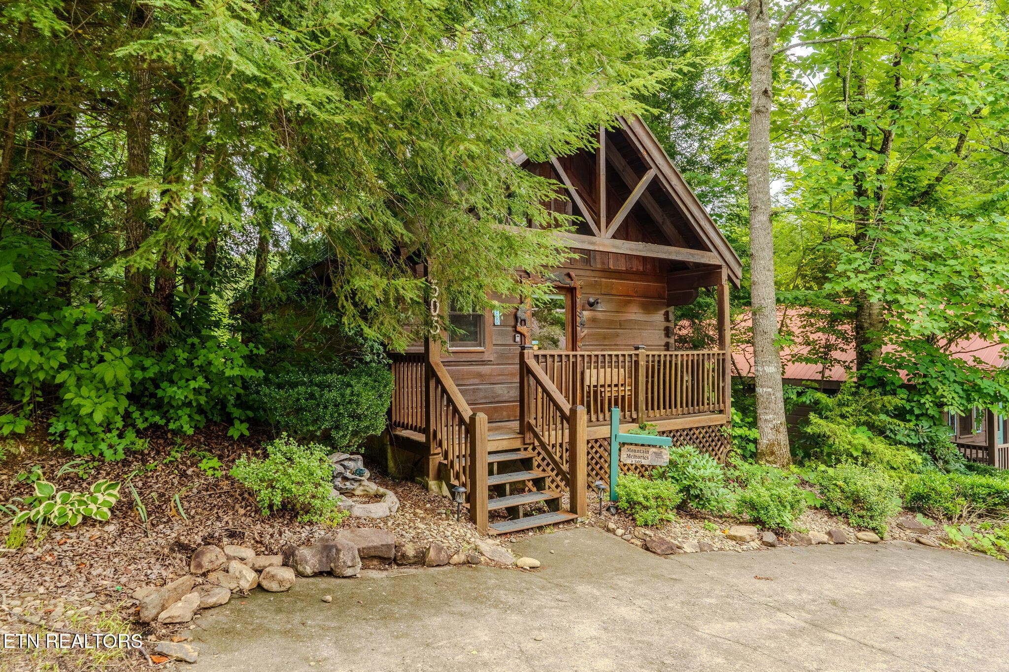 4-web-or-mls-505-hoot-owl-way - 505 Hoot Owl Way, Gatlinburg, TN 37738, Gatlinburg