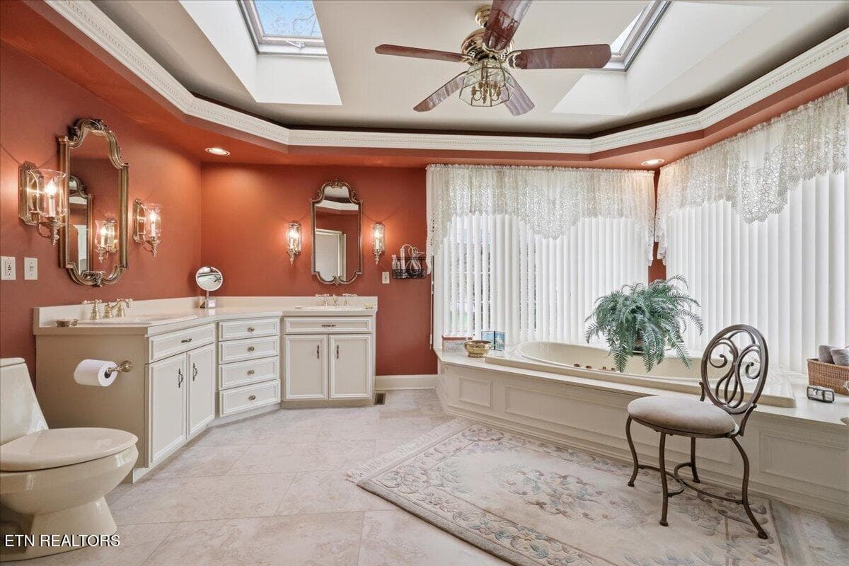 Photo 30 - 607 S Charles G Seivers Blvd, Clinton, TN 37716