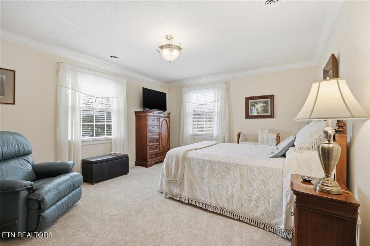 Photo 33 - 607 S Charles G Seivers Blvd, Clinton, TN 37716