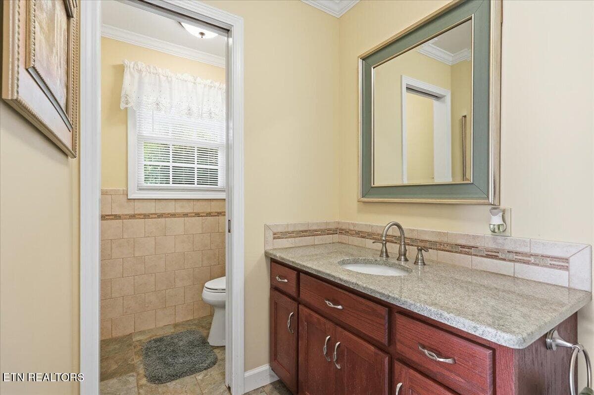 Photo 48 - 607 S Charles G Seivers Blvd, Clinton, TN 37716