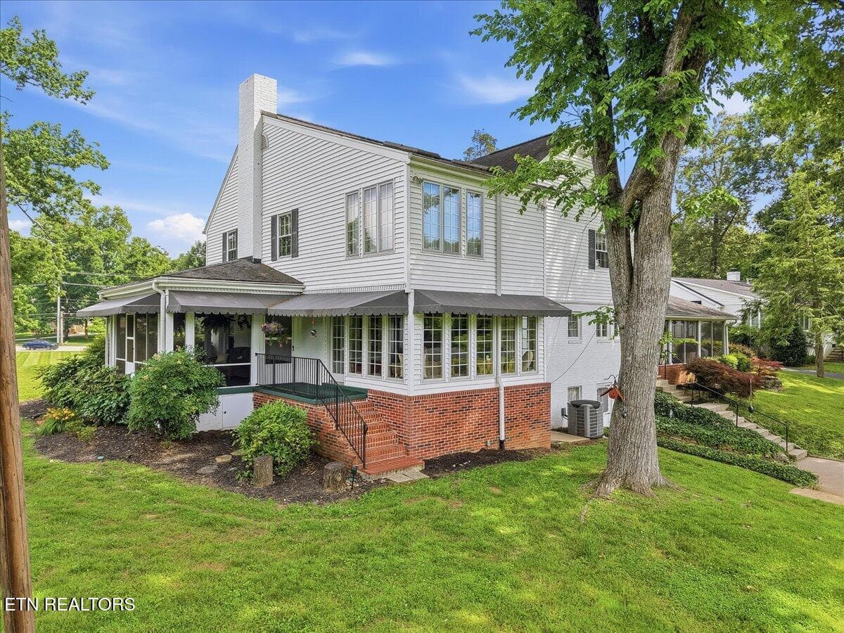 Photo 51 - 607 S Charles G Seivers Blvd, Clinton, TN 37716