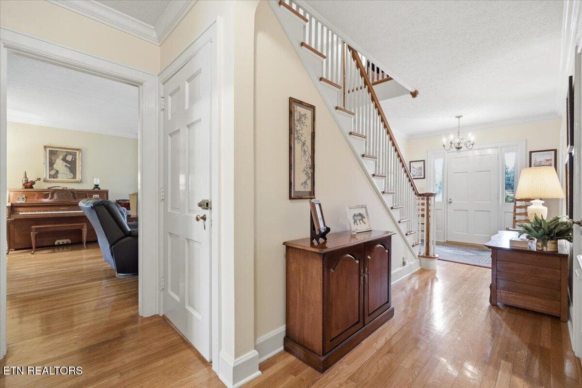 Photo 13 - 607 S Charles G Seivers Blvd, Clinton, TN 37716