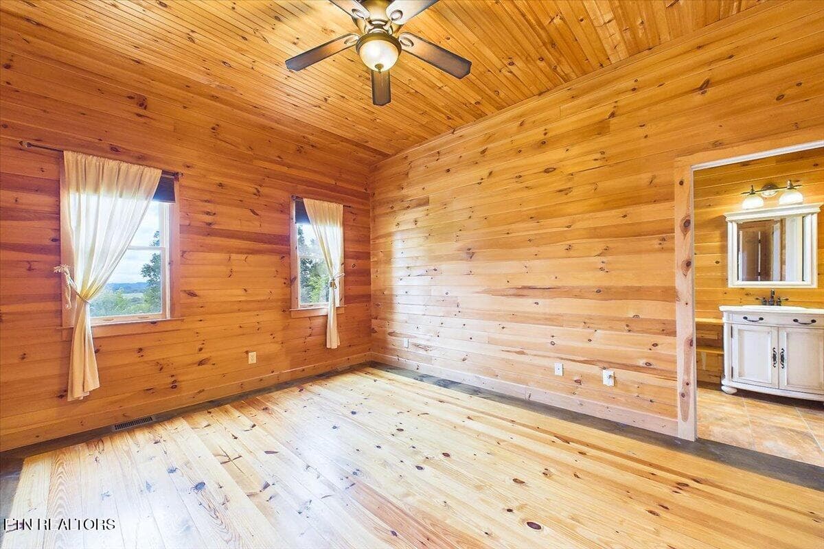 28-028 - 147 Eagle Ridge Pointe, Philadelphia, TN 37846