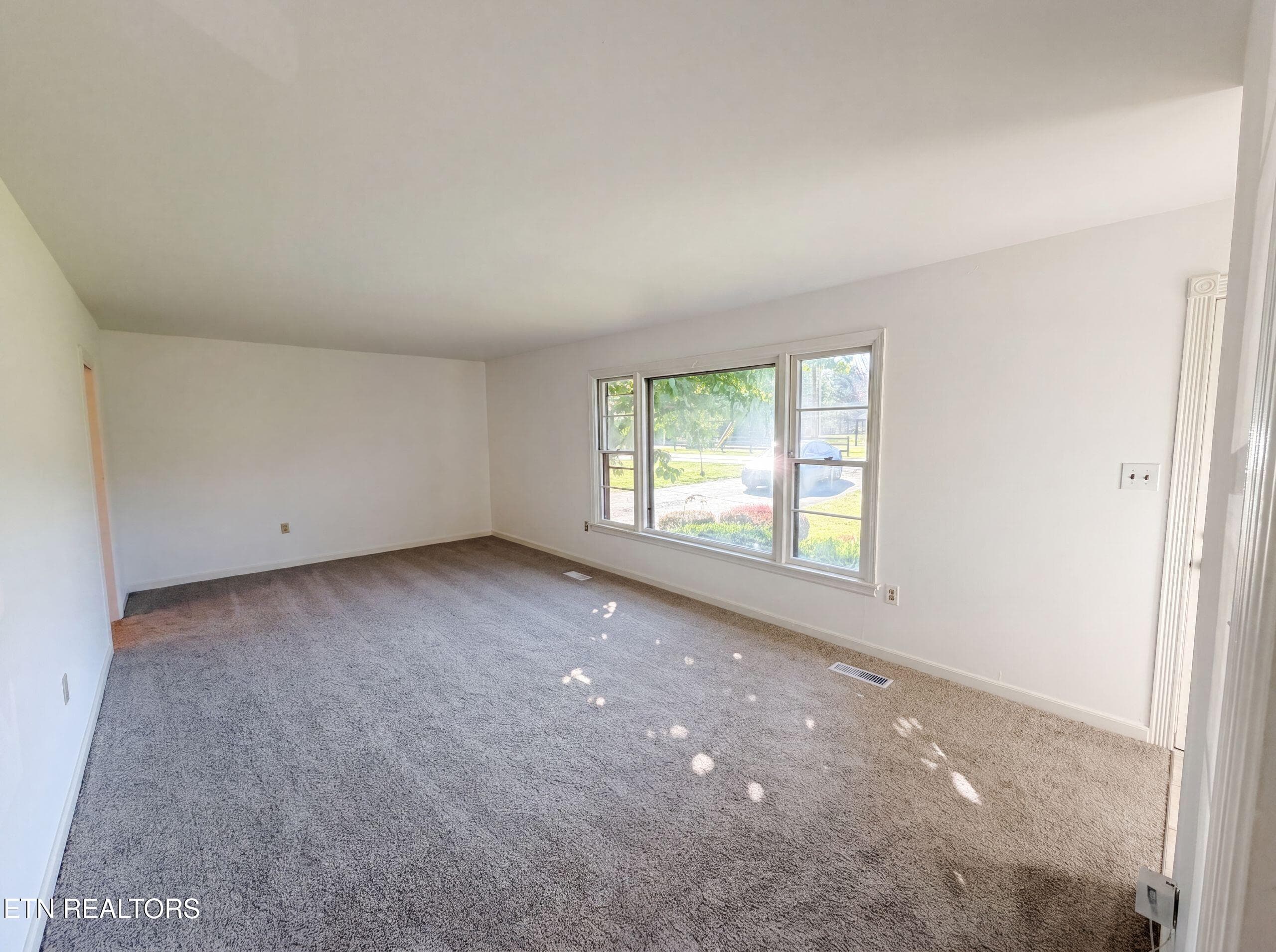 listing_13 - 2205 Adair Drive, Knoxville, TN 37918, Knoxville