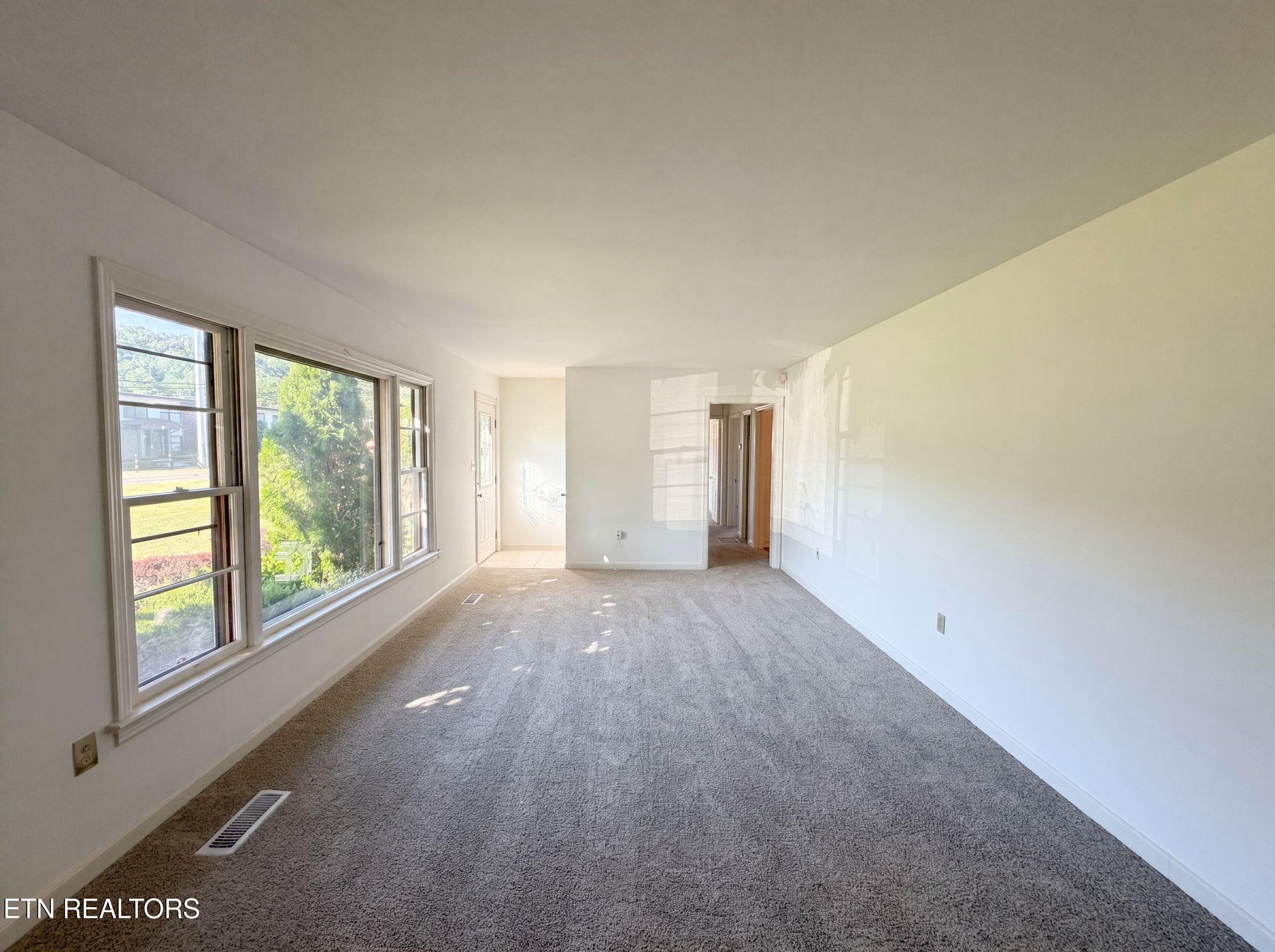 listing_14 - 2205 Adair Drive, Knoxville, TN 37918, Knoxville