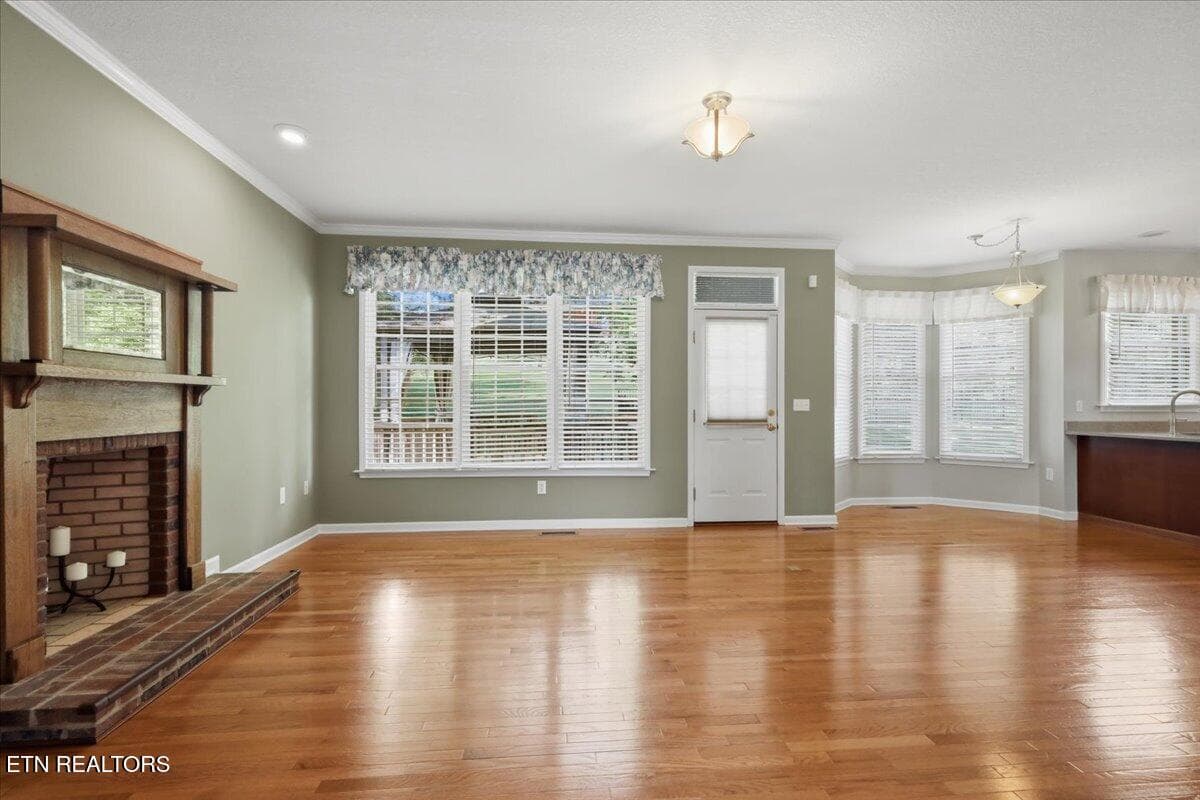 Living Room - 4094 Davis Ford Rd, Maryville, TN 37804