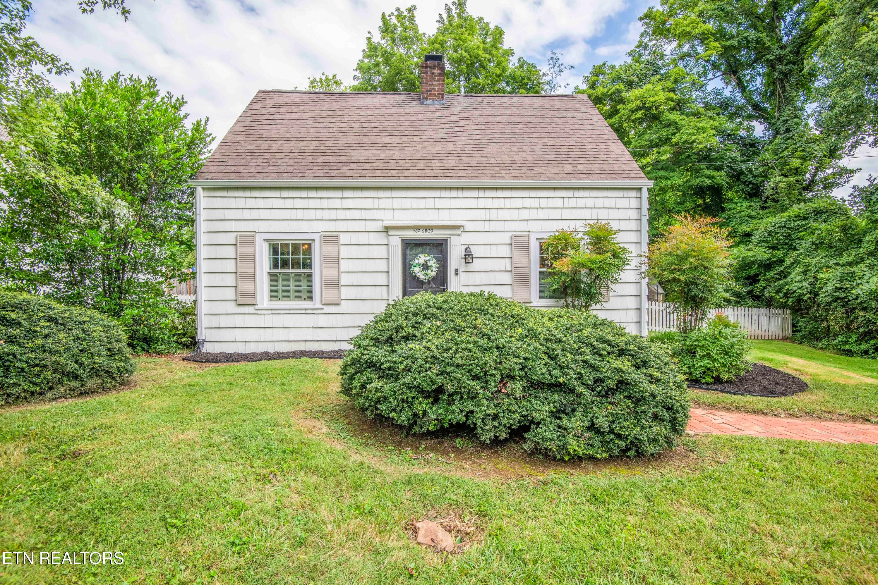 exterior 2_1 - 6809 Nubbin Ridge Drive, Knoxville, TN 37919