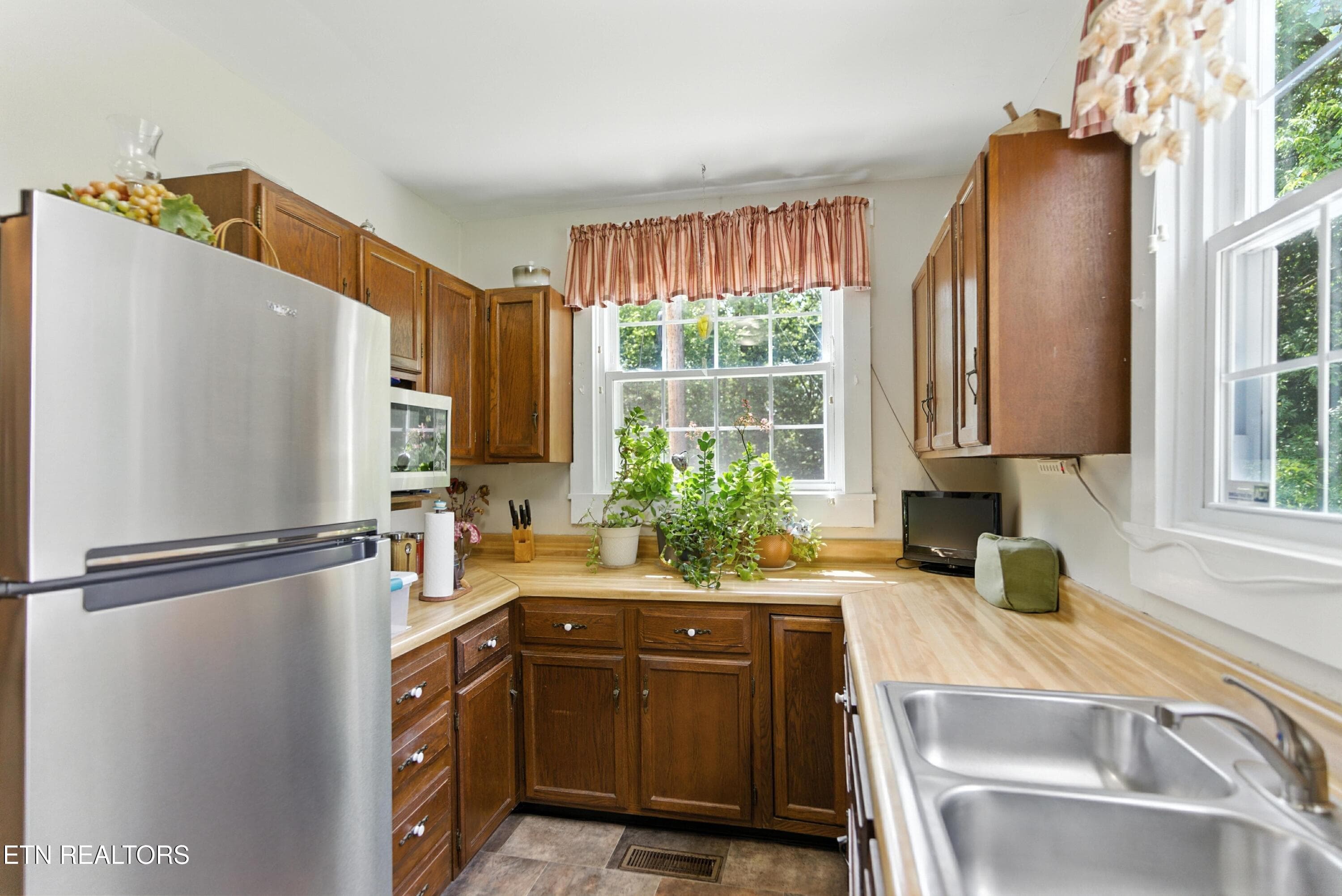 Photo Jul 23 2025, 12 41 43 AM (4) - 125 Barnes Lane, Strawberry Plains, TN 37871