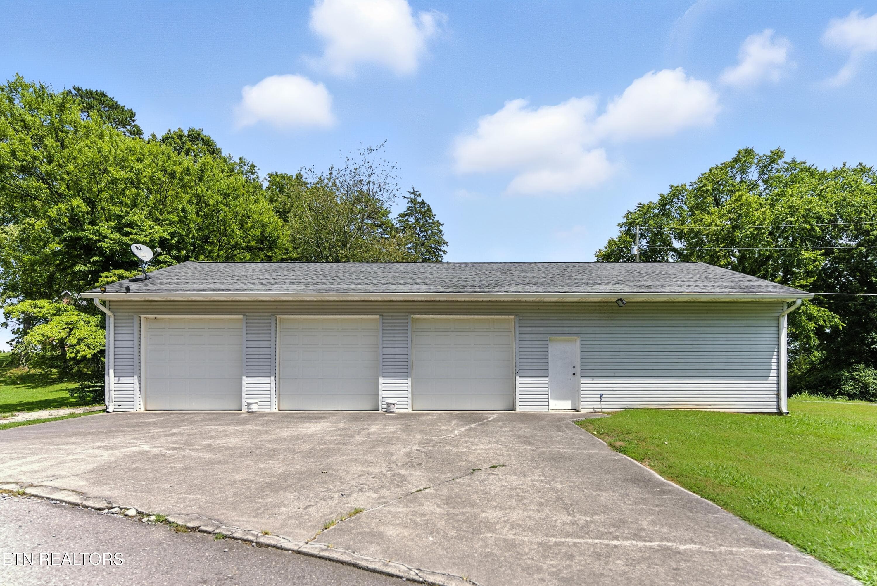 Photo Jul 23 2025, 12 41 43 AM (21) - 125 Barnes Lane, Strawberry Plains, TN 37871