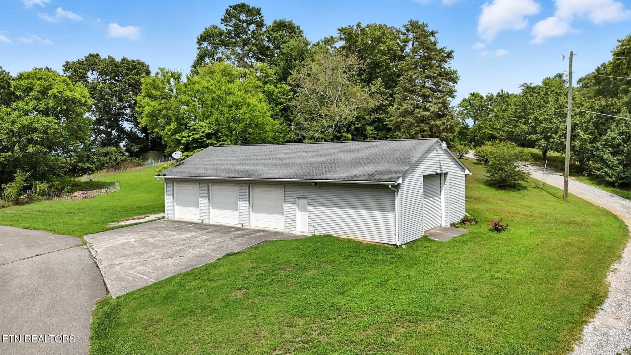 qBZtt-6Q - 125 Barnes Lane, Strawberry Plains, TN 37871