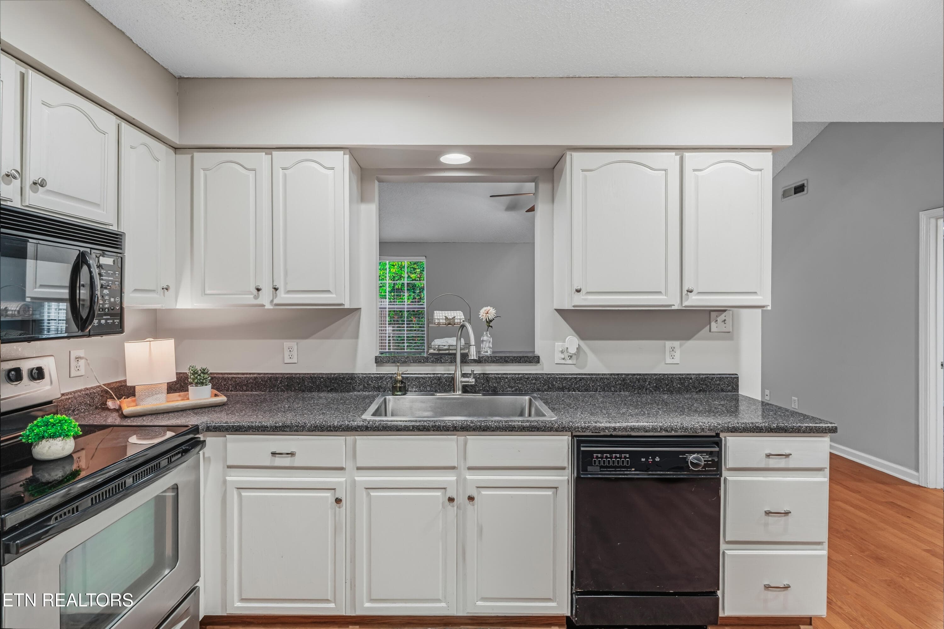 16-print-8059 Chambord Way-21 - 8059 Chambord Way, Powell, TN 37849