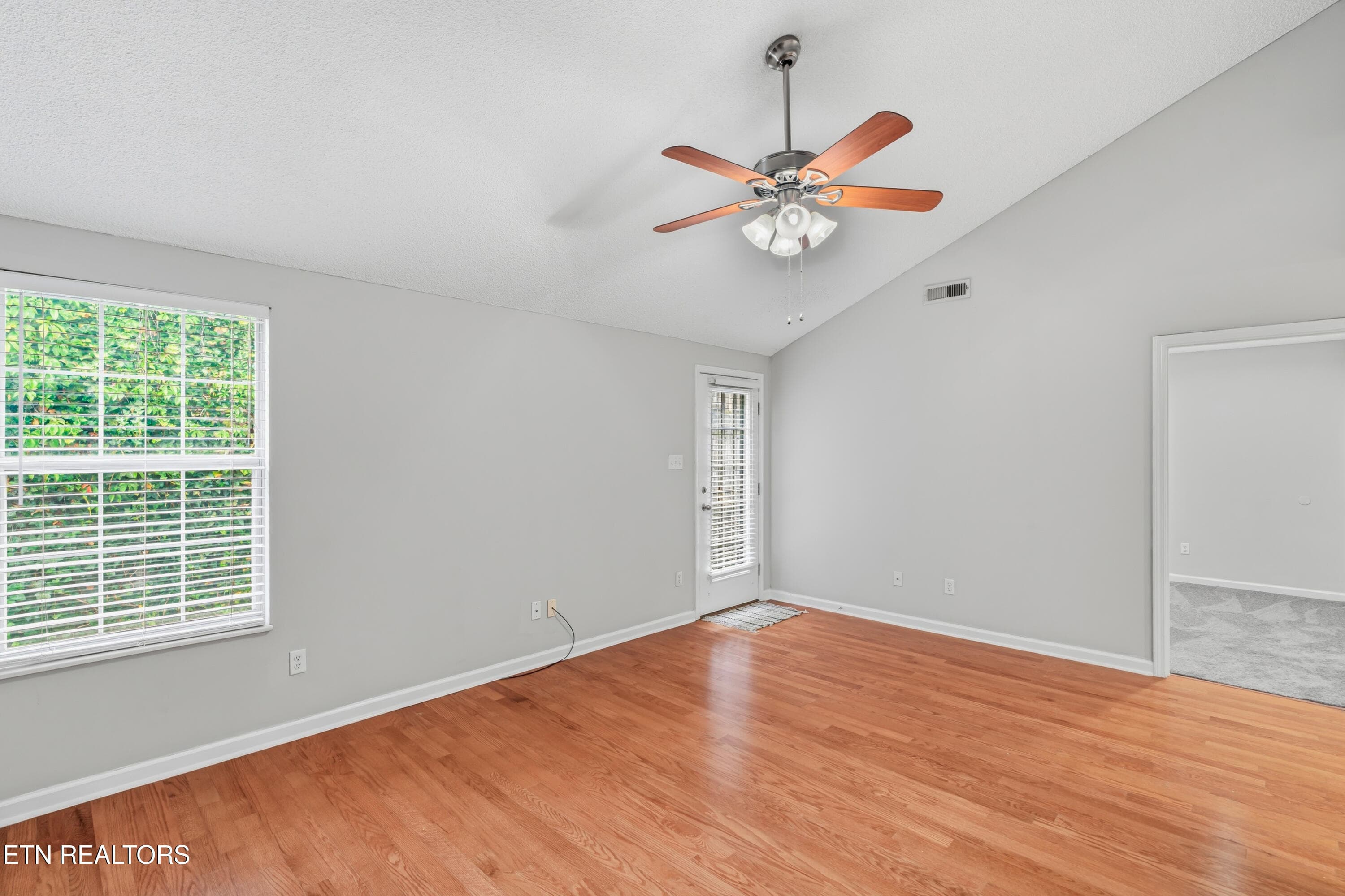21-print-8059 Chambord Way-26 - 8059 Chambord Way, Powell, TN 37849