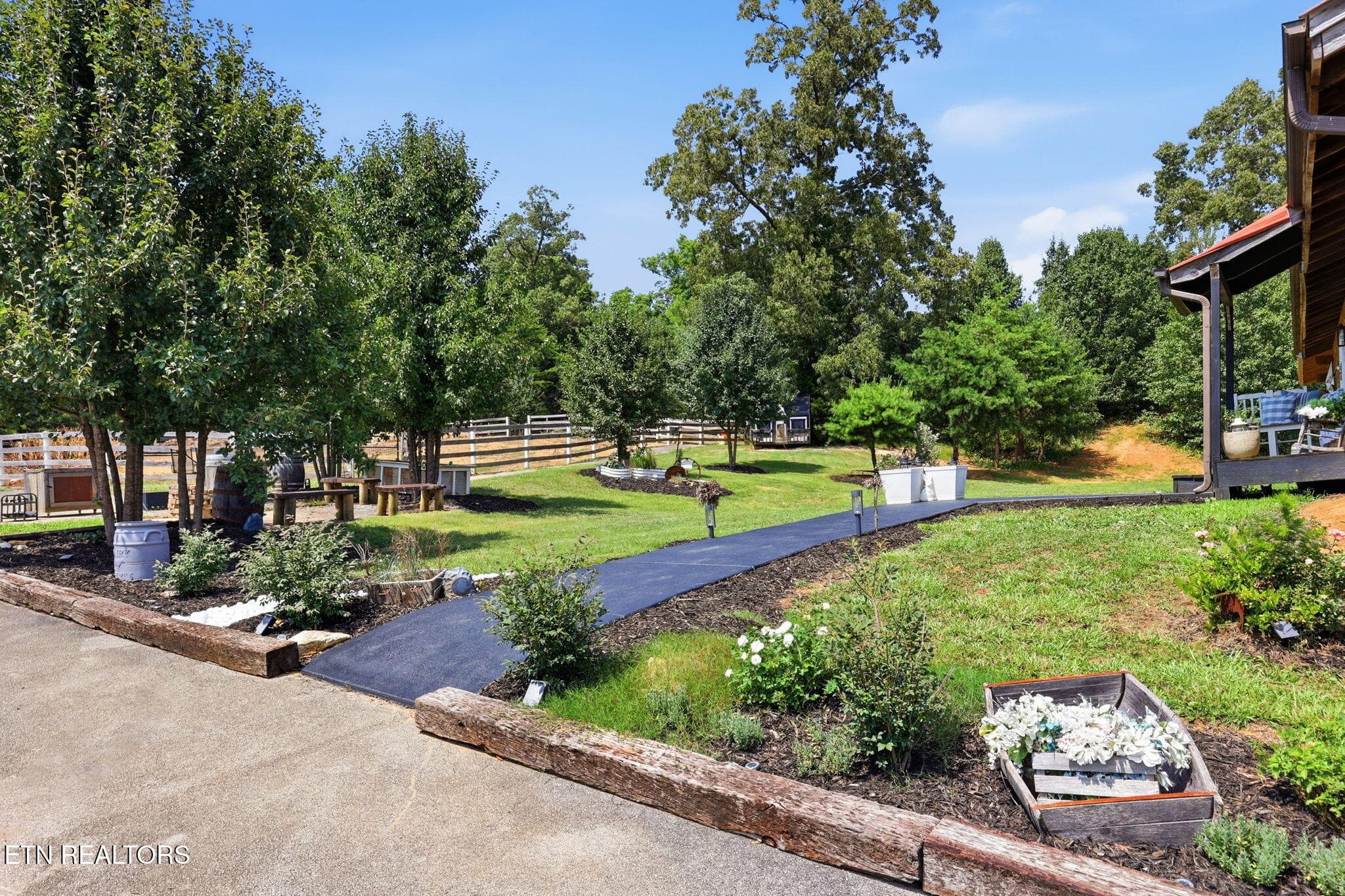 6-web-or-mls-3F1A0953 - 802 Lee Shirley Rd, Maryville, TN 37801