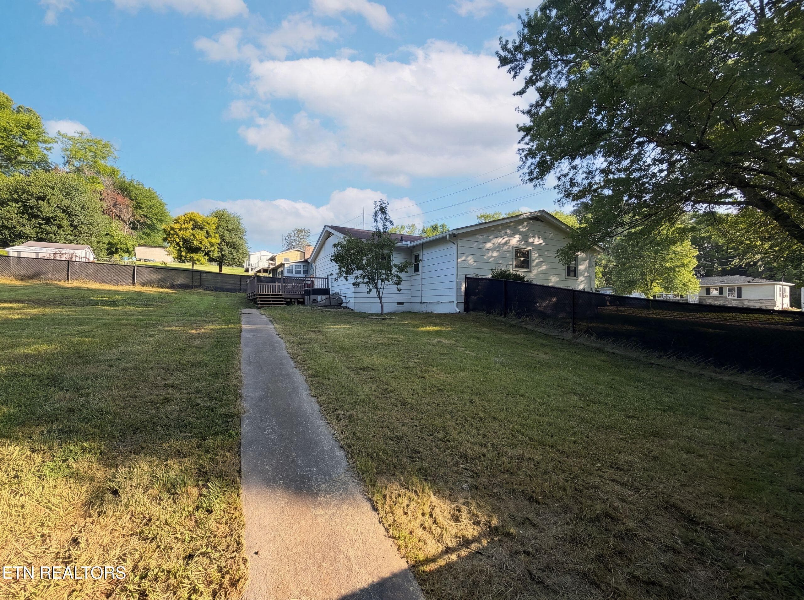 listing_24 - 1017 Morrell Rd, Knoxville, TN 37919