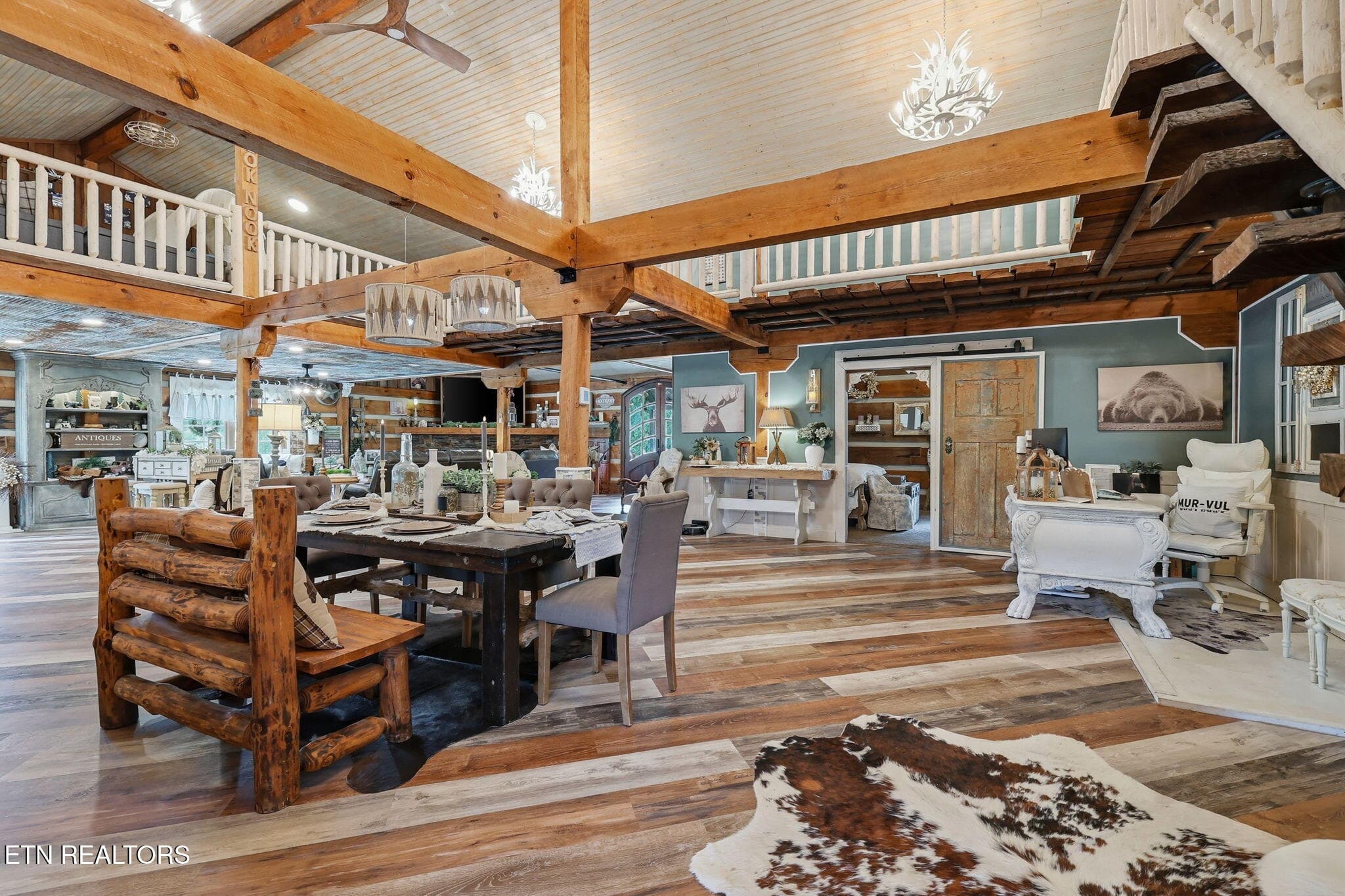 Main interior - 802 Lee Shirley Rd, Maryville, TN 37801