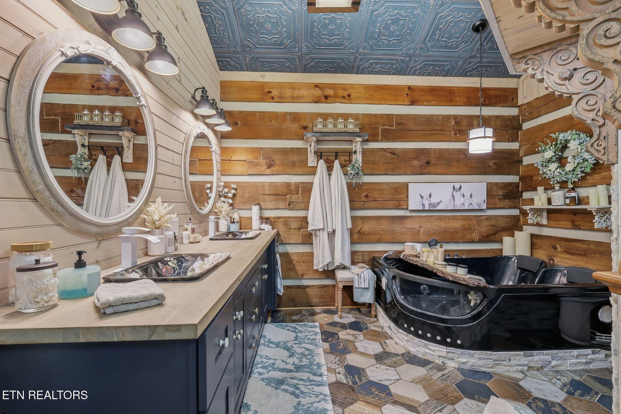 Primary Bath - 802 Lee Shirley Rd, Maryville, TN 37801