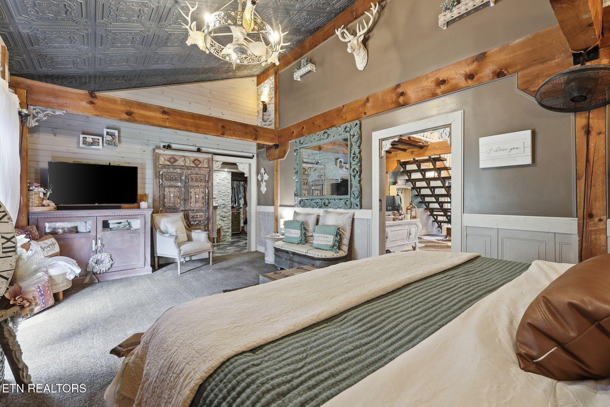 Primary suite - 802 Lee Shirley Rd, Maryville, TN 37801