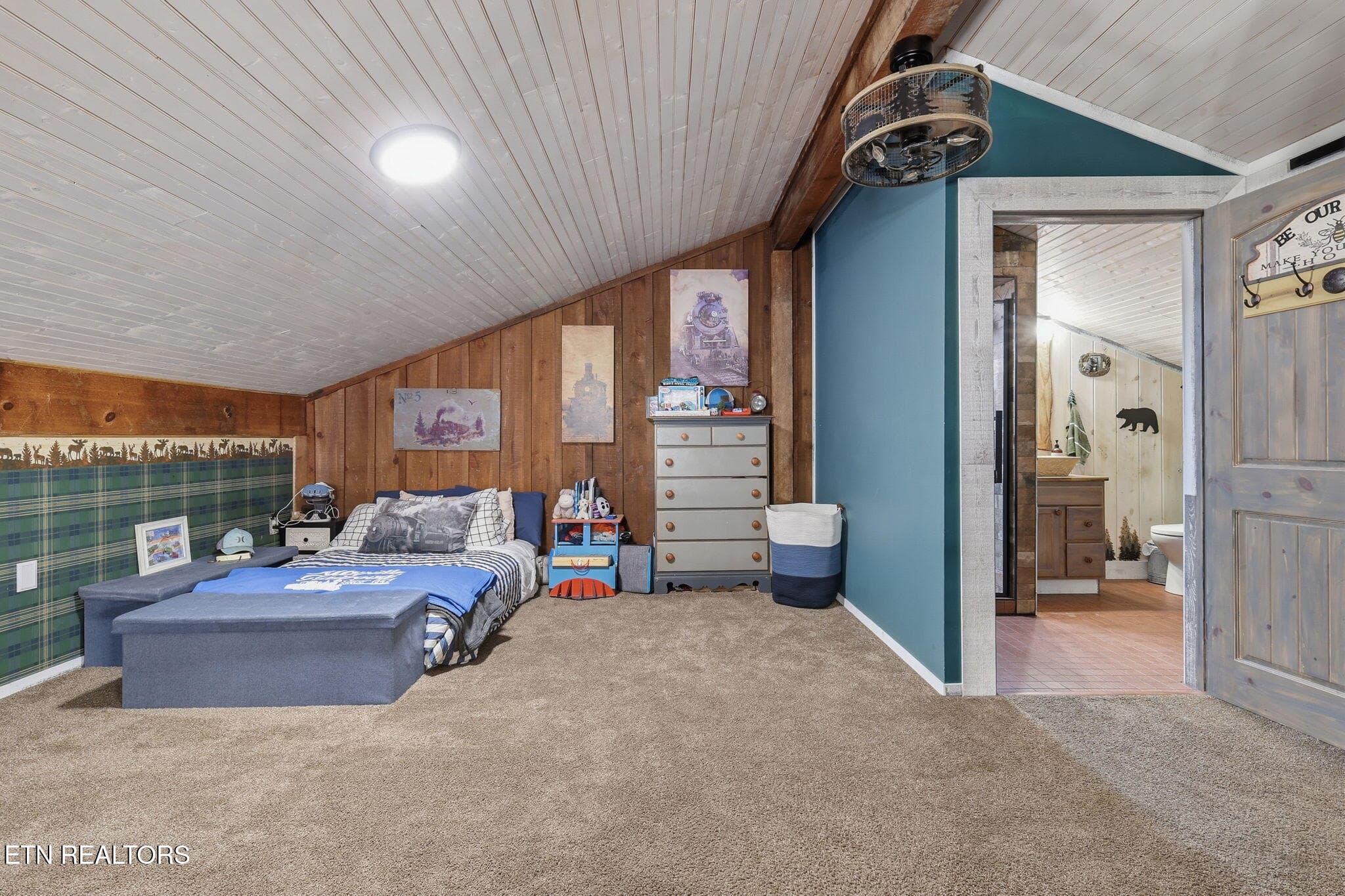 Upper Bedroom 2 - 802 Lee Shirley Rd, Maryville, TN 37801