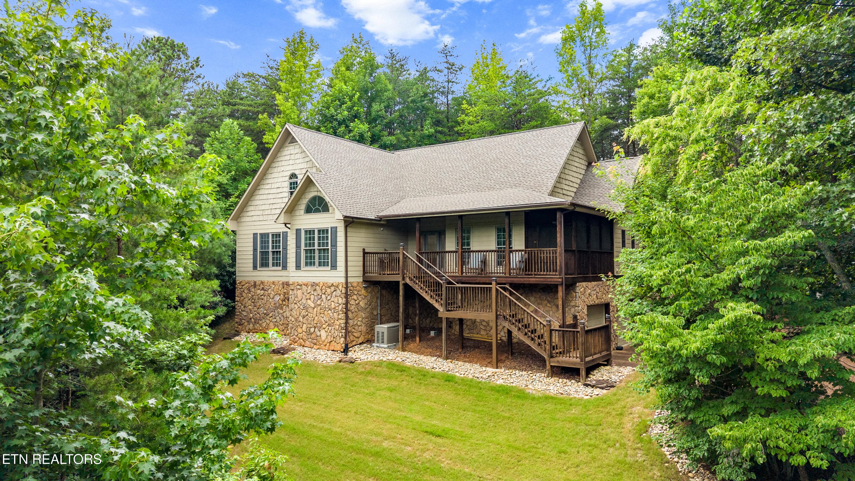 736 Blue Beech Drive, Maryville, TN 37803