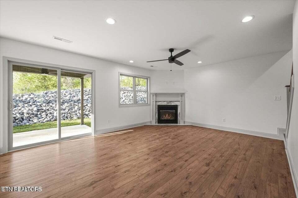 26 LIVING AREA - 7547 Ridge Hollow Way, Knoxville, TN 37924, Knoxville