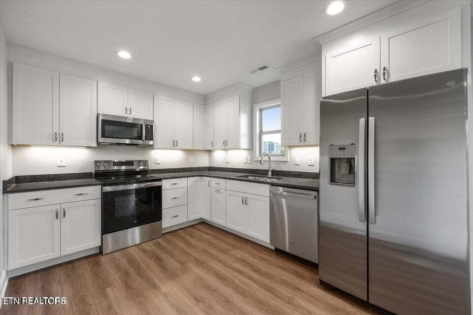 1 KITCHEN - 7538 Ridge Hollow Way, Knoxville, TN 37924, Knoxville