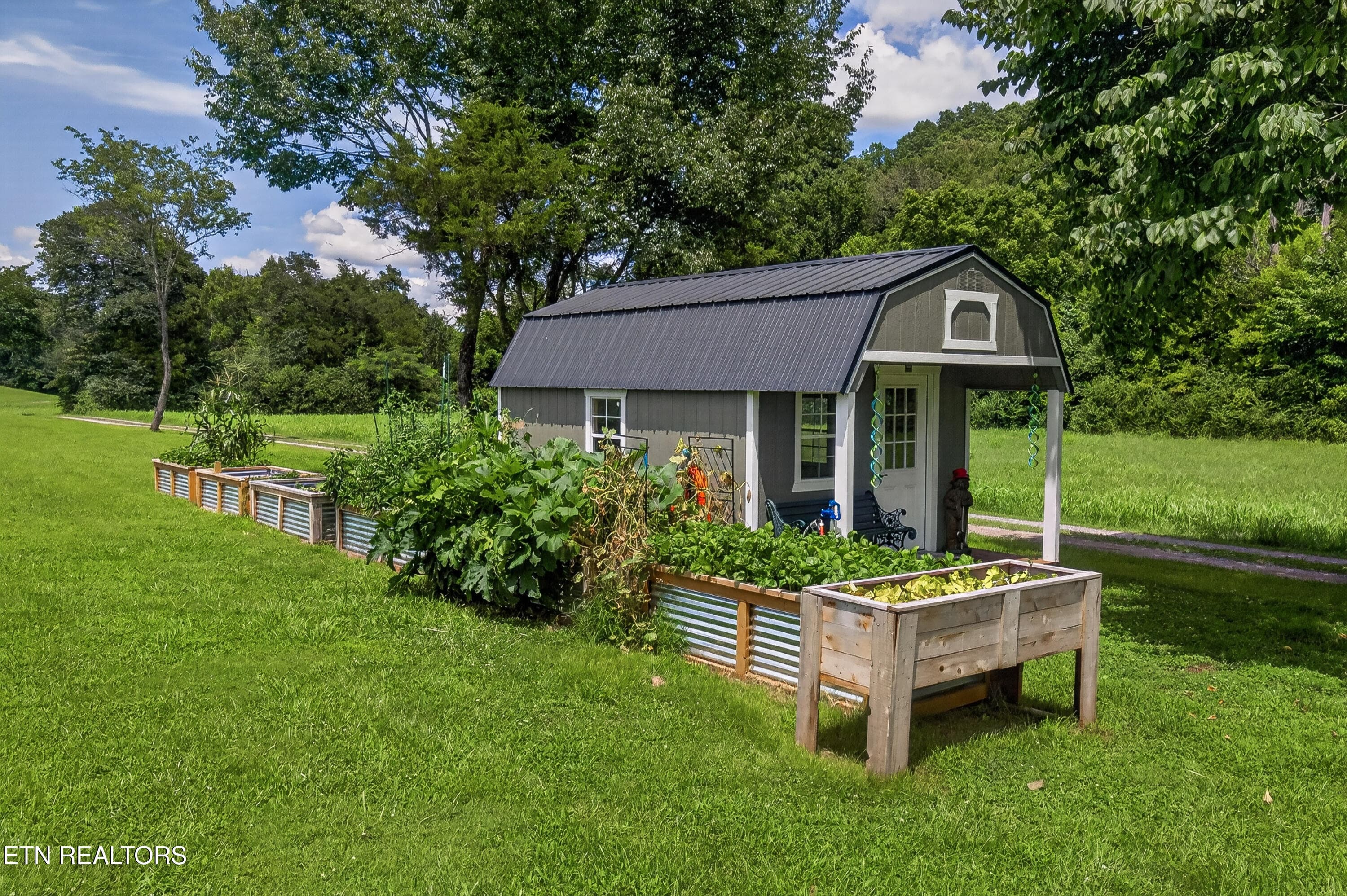 L40A1237 - 112 County Road 290, Philadelphia, TN 37846