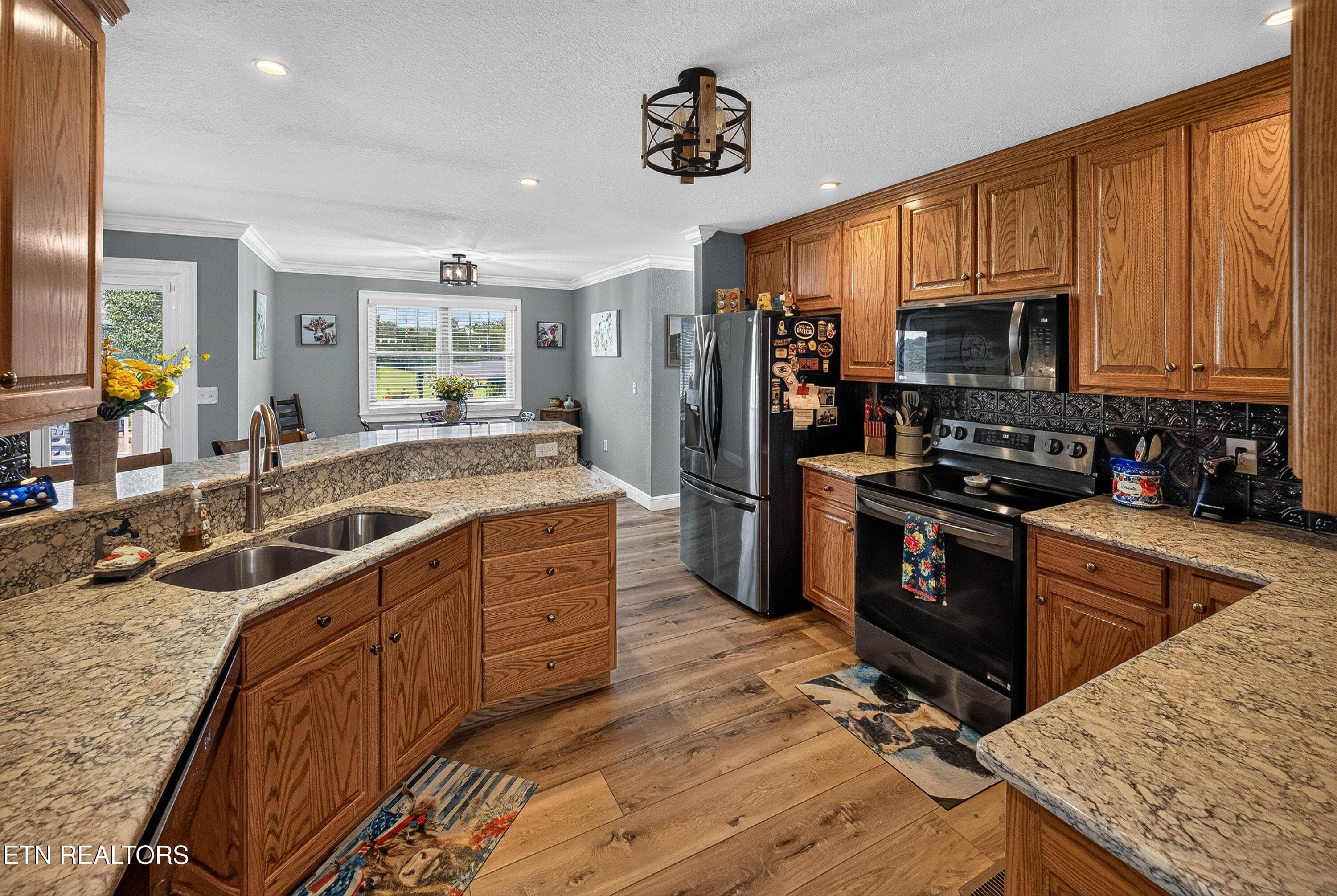 L40A1162 - 112 County Road 290, Philadelphia, TN 37846