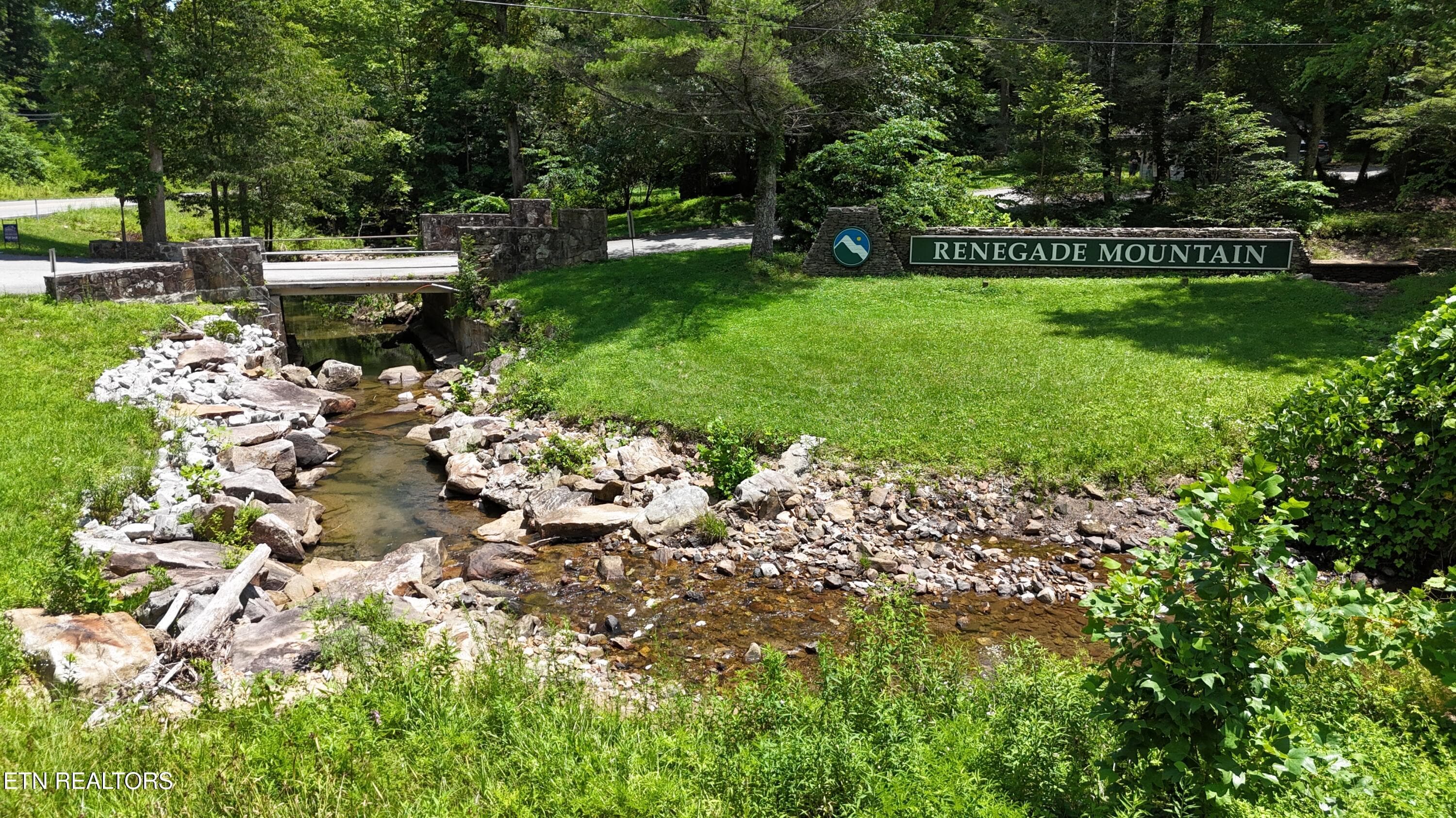 DJI_20250629131404_0705_D - 291 Moytoy Rd U 206, Crab Orchard, TN 37723, Crab Orchard