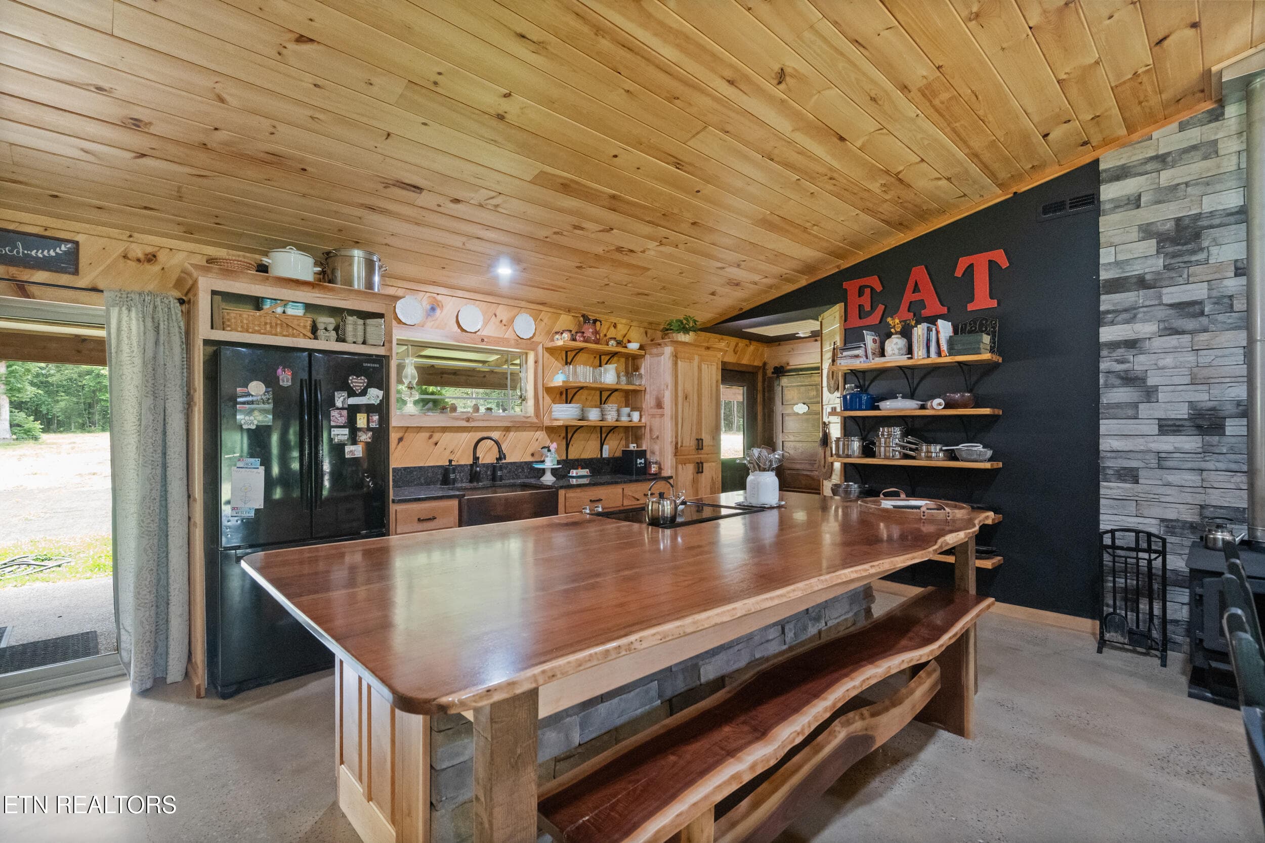 Kitchen - 904 Meadows Drive, Spencer, TN 38585