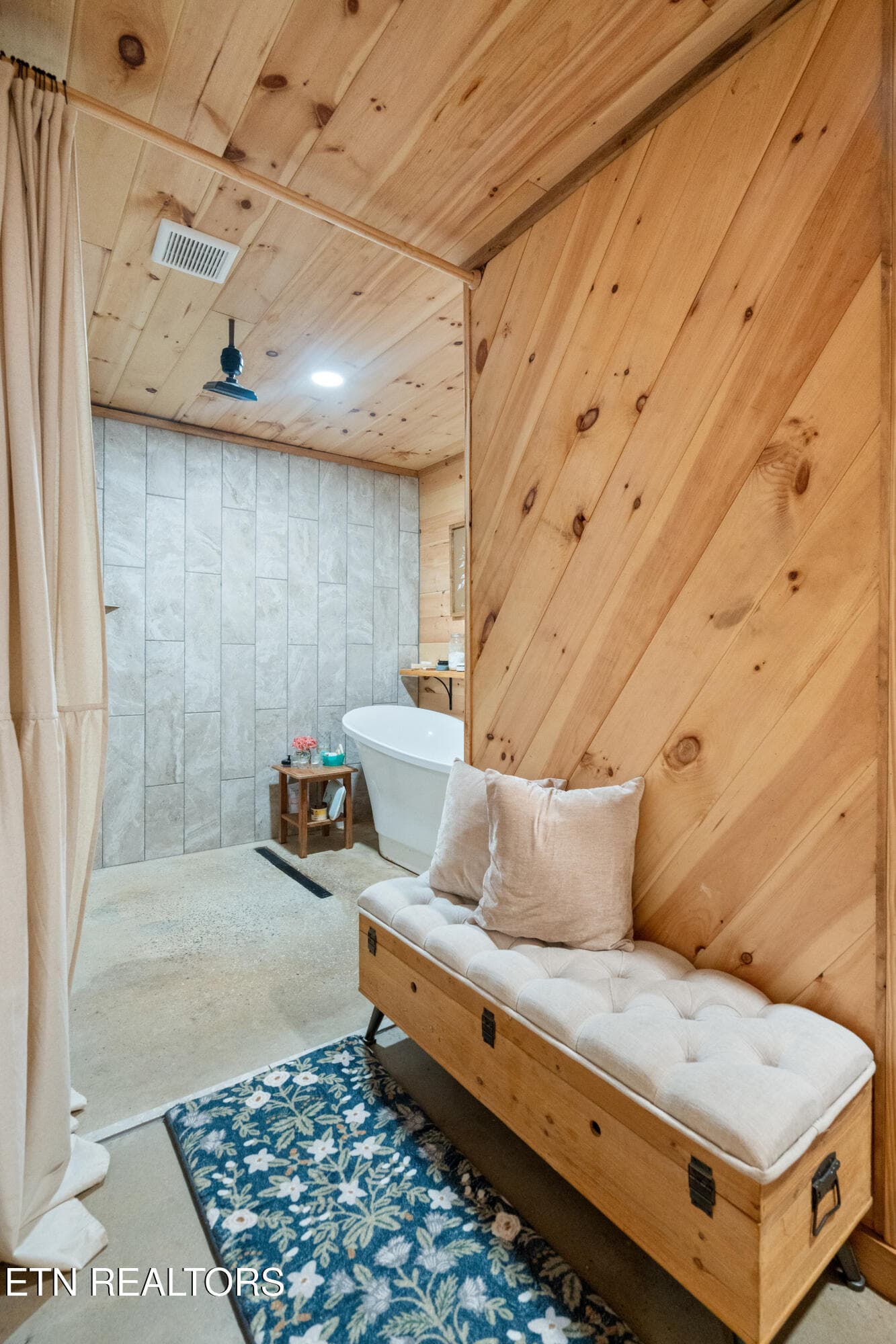 Ensuite - 904 Meadows Drive, Spencer, TN 38585
