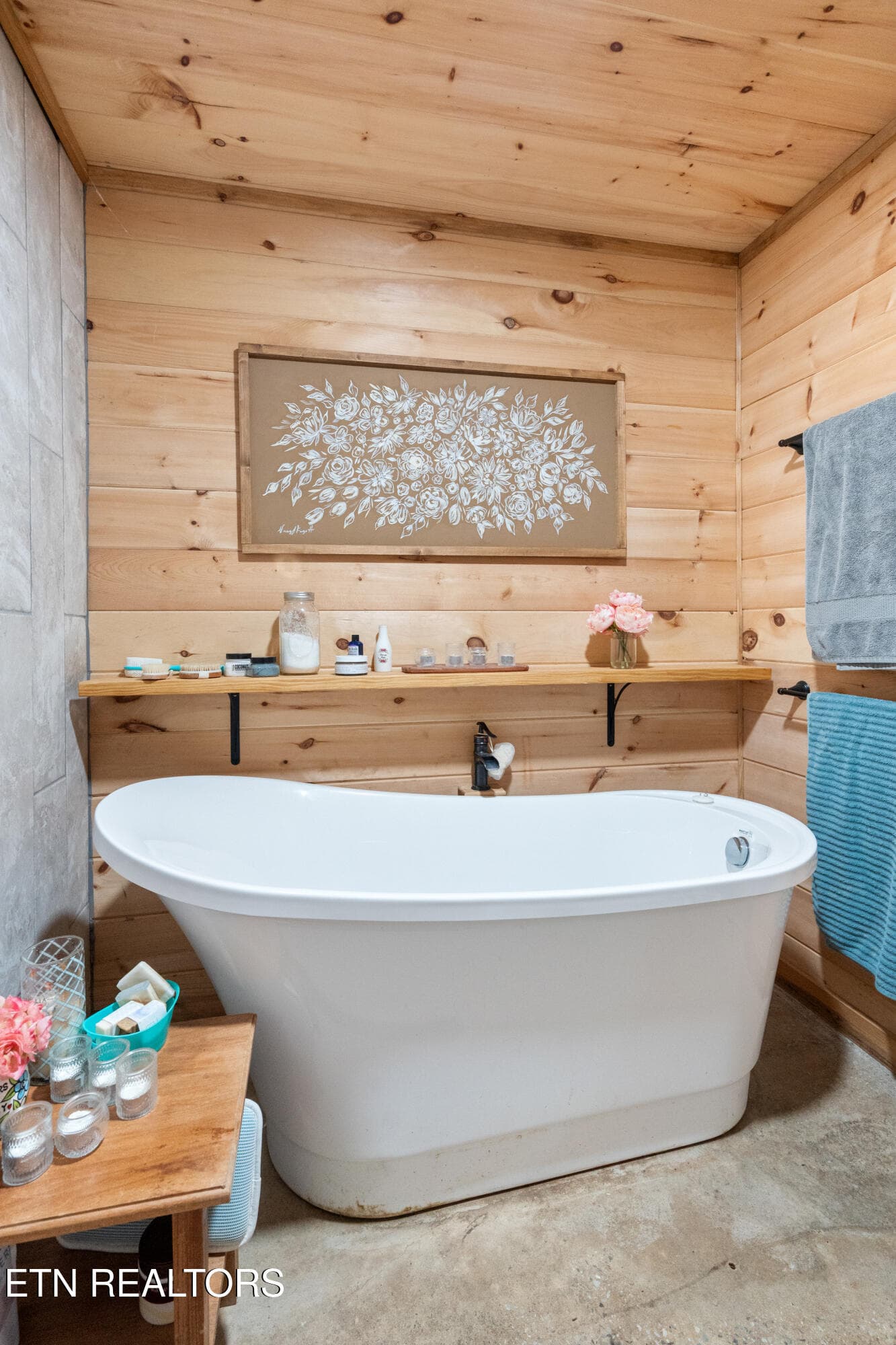 Ensuite - 904 Meadows Drive, Spencer, TN 38585