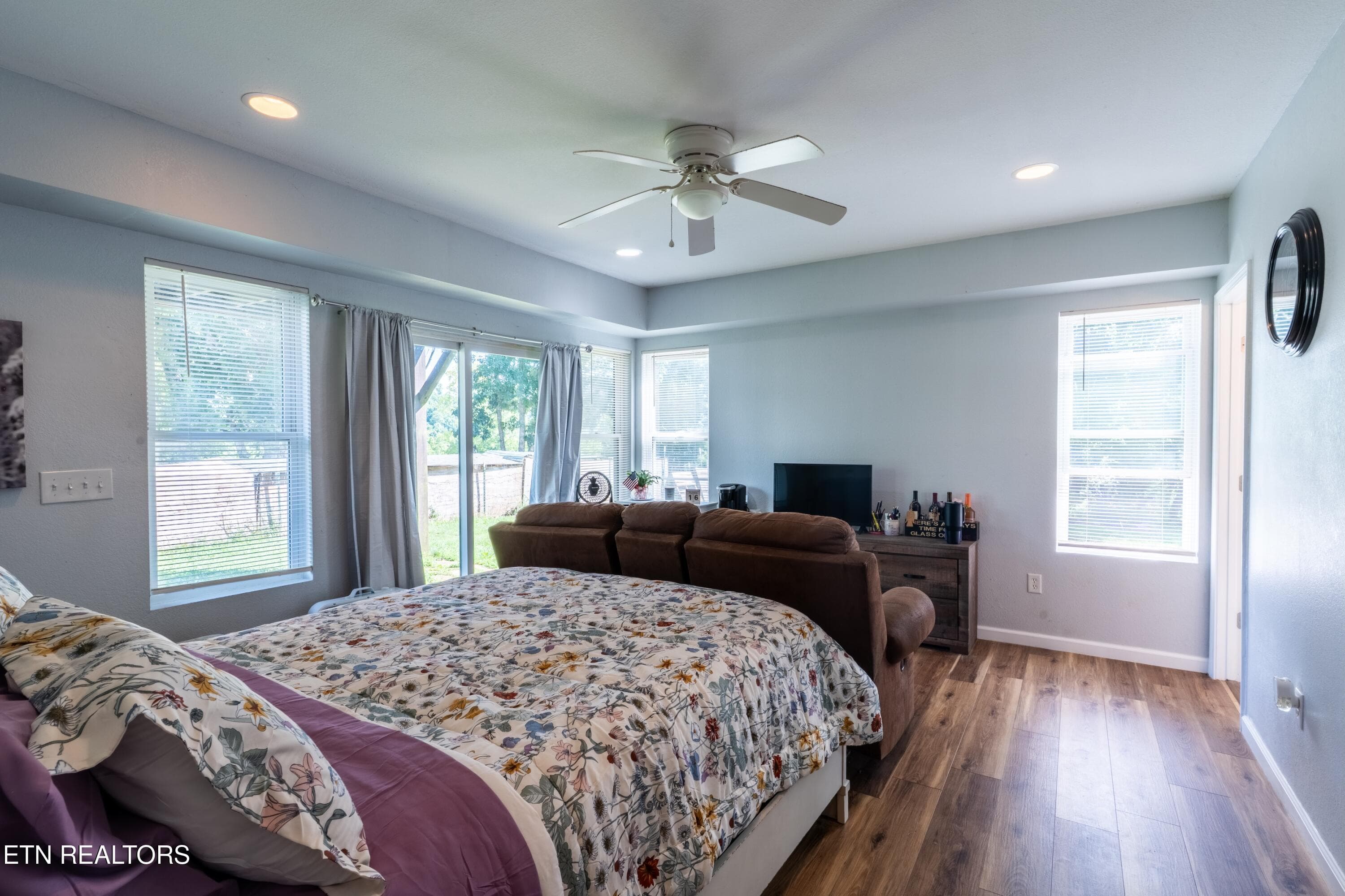 Second Owner's Suite on Main Level - 1225 Paradise Lane, Dandridge, TN 37725