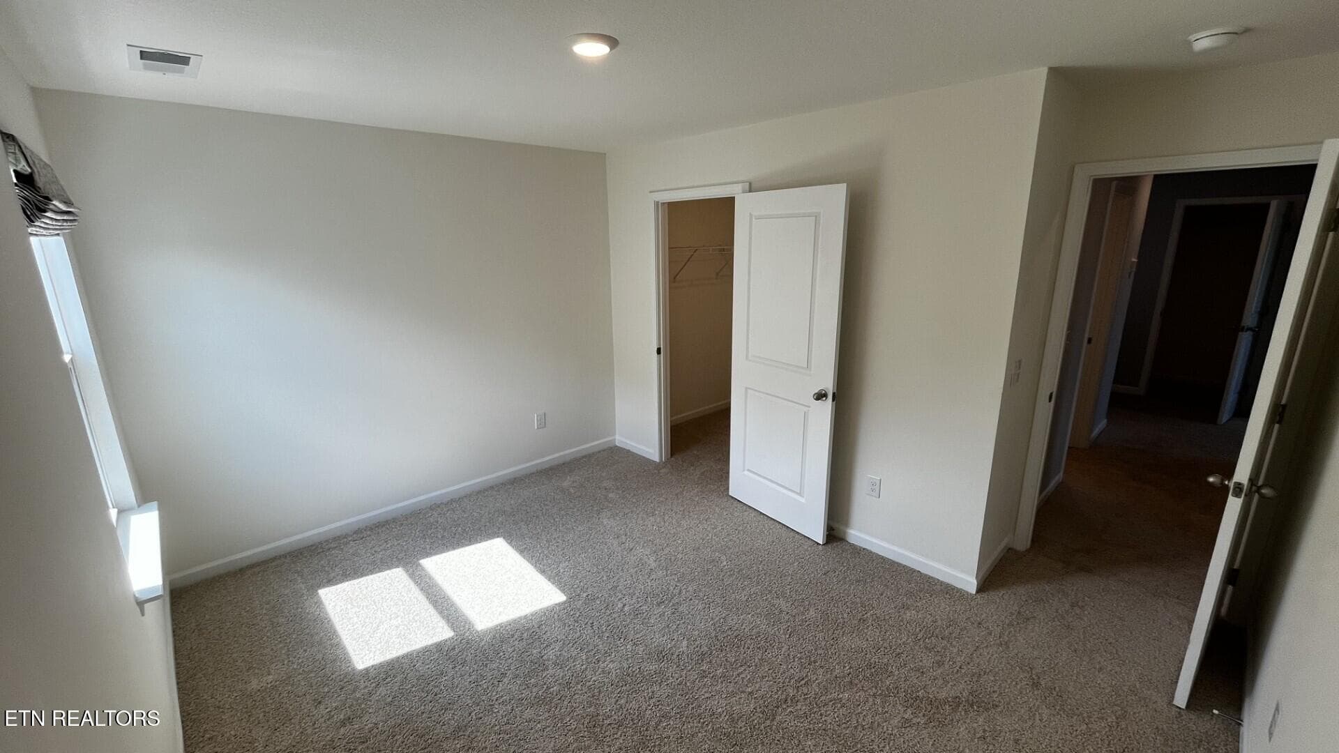 37c97a3f-e793-4130-a5a2-17972e6803e1 - 5737 Wildlife Circle, Piney Flats, TN 37686