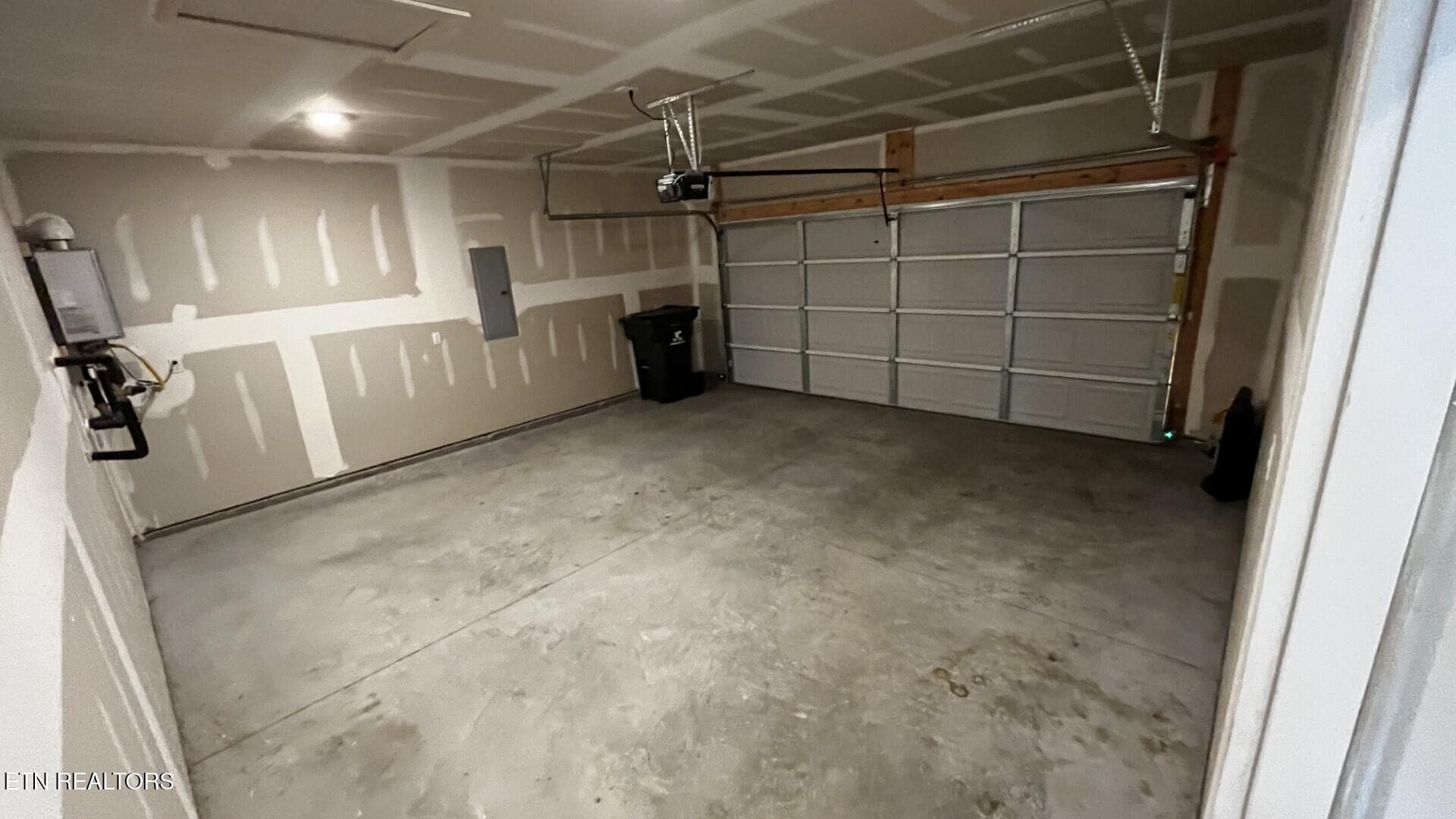 68592a1b-a8ea-41b2-a8d2-d3b6fd97bee2 - 5737 Wildlife Circle, Piney Flats, TN 37686