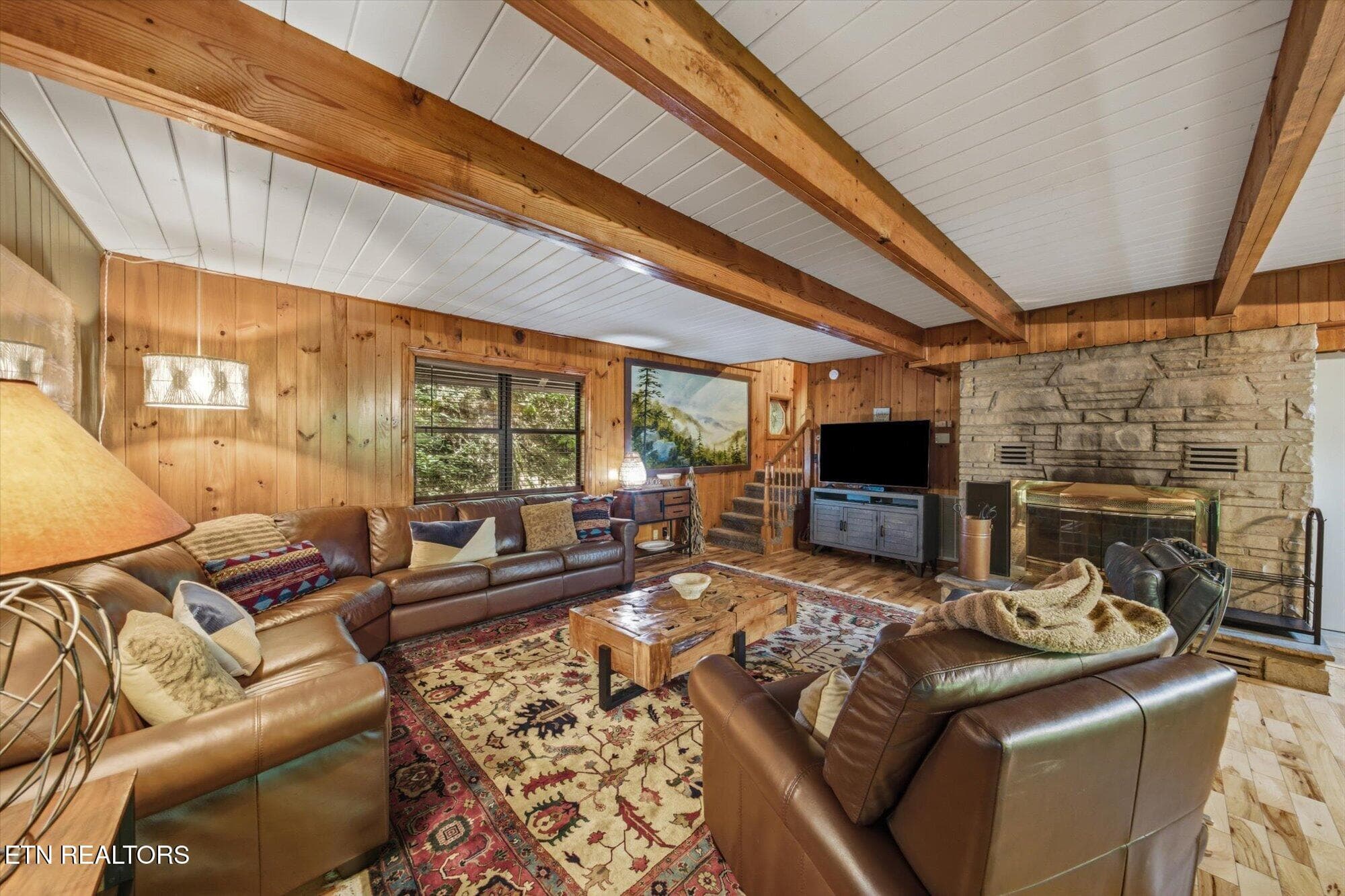 32-1211-N-Baden-Dr-Gatlinburg-TN-5 - 1211 N Baden Drive, Gatlinburg, TN 37738, Gatlinburg