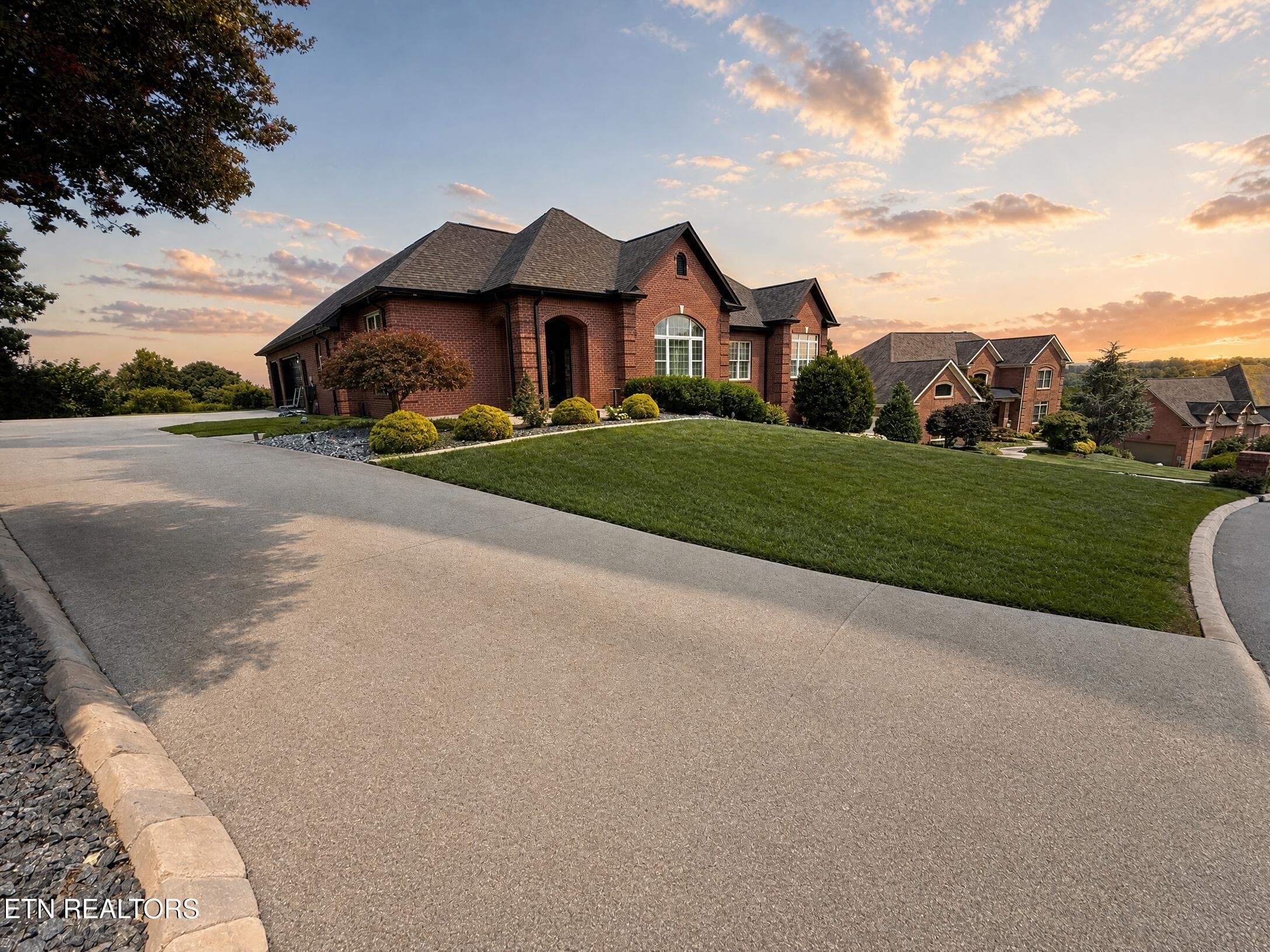 O - 421 Saddle Ridge, Knoxville, TN 37934