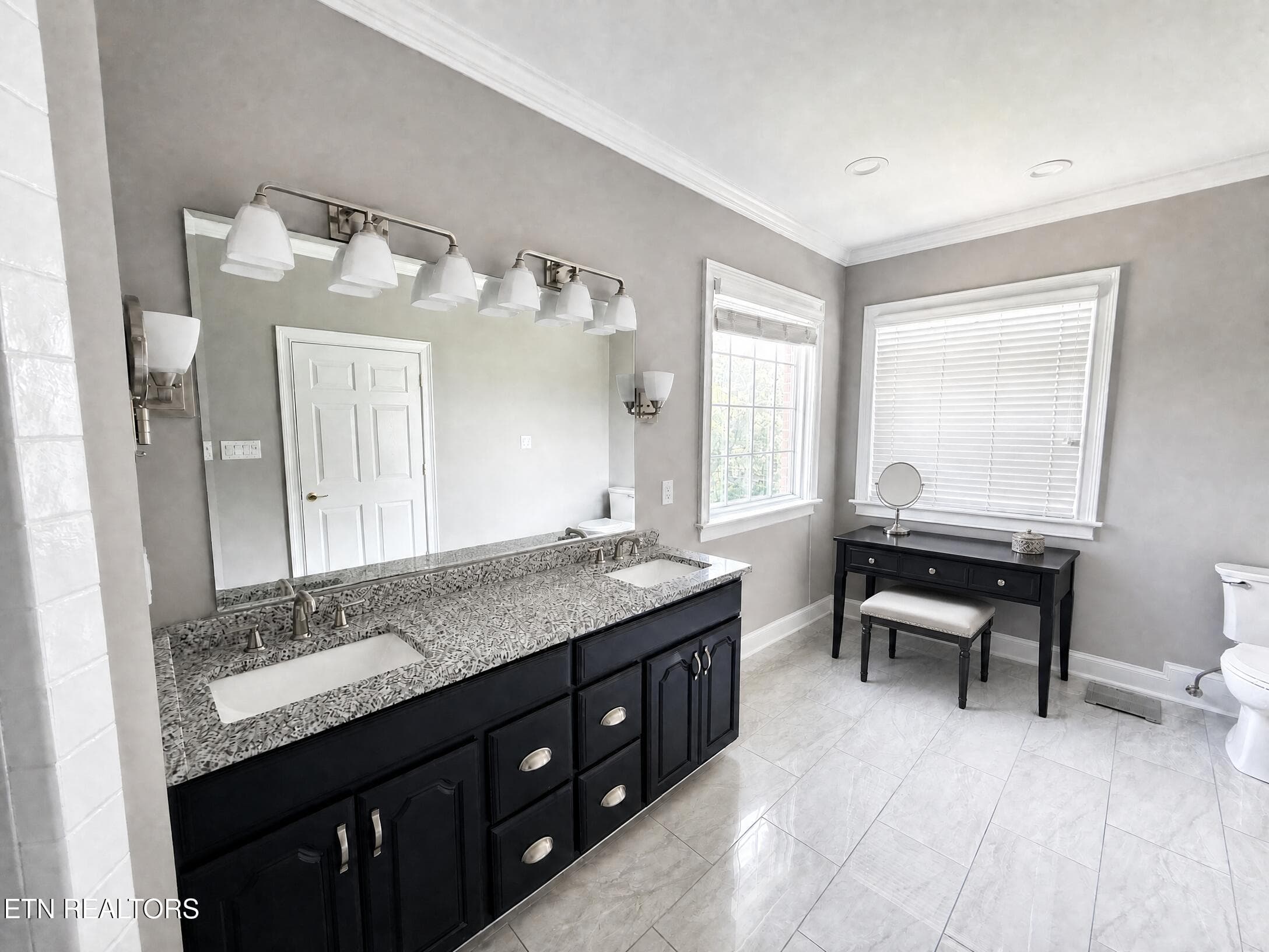 O - 421 Saddle Ridge, Knoxville, TN 37934