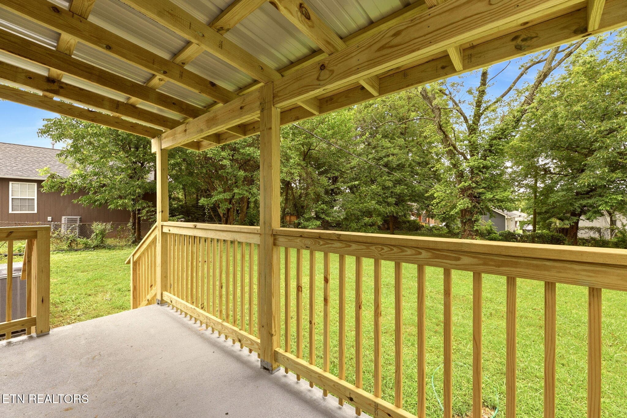 31-web-or-mls-EGlnwd2406 (6) - 2406 E Glenwood Ave, Knoxville, TN 37917, Knoxville