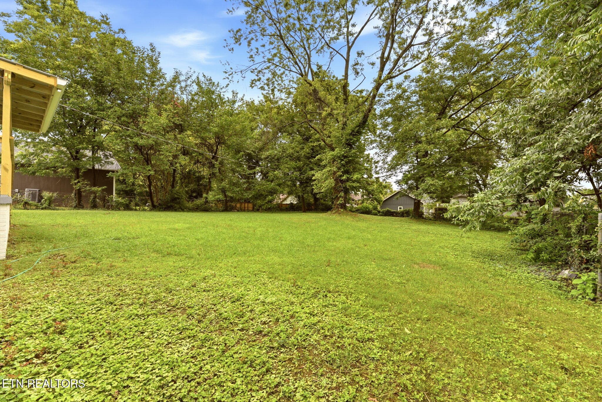 32-web-or-mls-EGlnwd2406 (3) - 2406 E Glenwood Ave, Knoxville, TN 37917, Knoxville