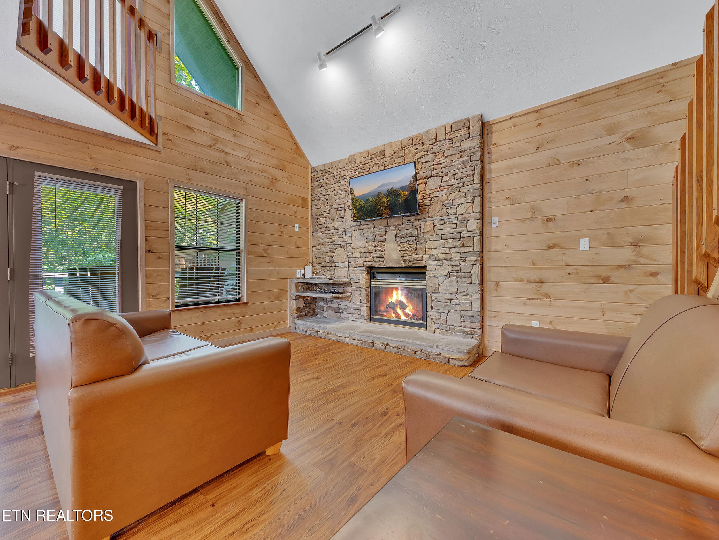 8_31 - 2733 Timber Way, Pigeon Forge, TN 37863