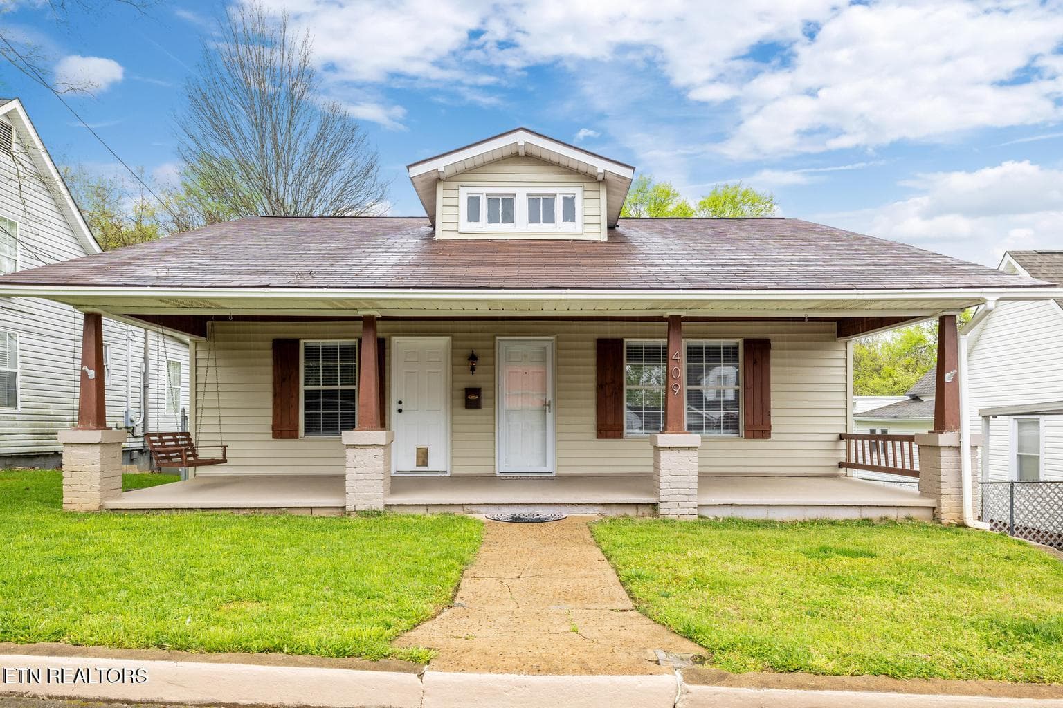 front - 409 W 5th Ave, Lenoir City, TN 37771, Lenoir City