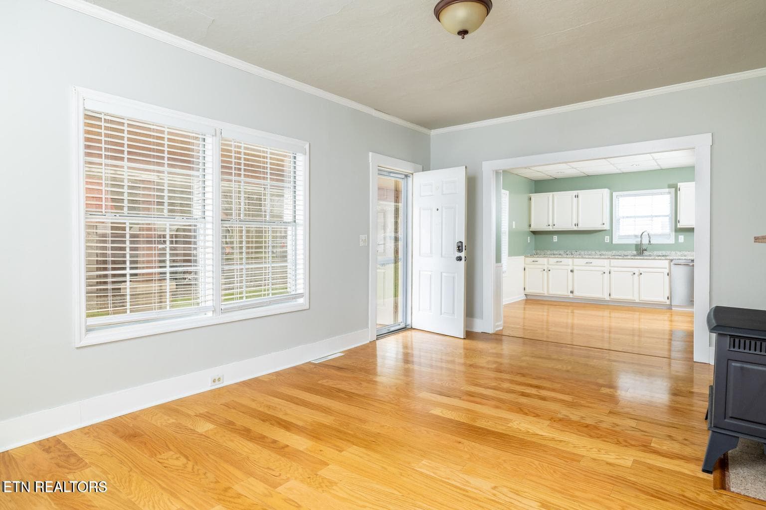 front3 - 409 W 5th Ave, Lenoir City, TN 37771, Lenoir City