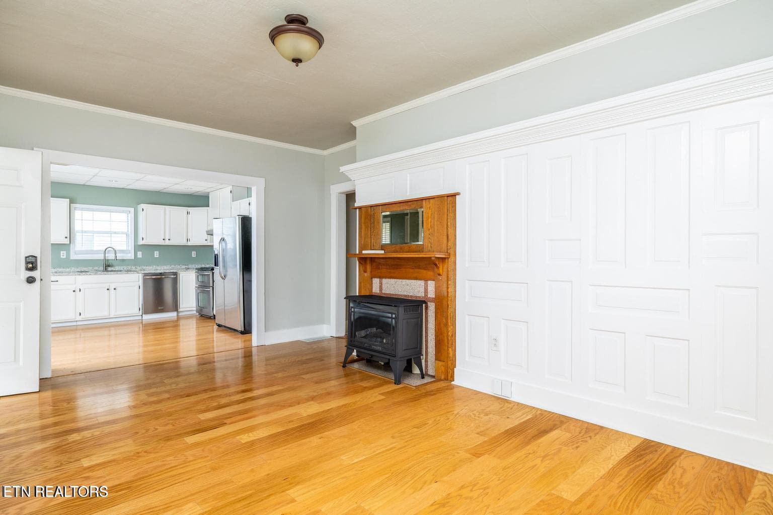 front5 - 409 W 5th Ave, Lenoir City, TN 37771, Lenoir City