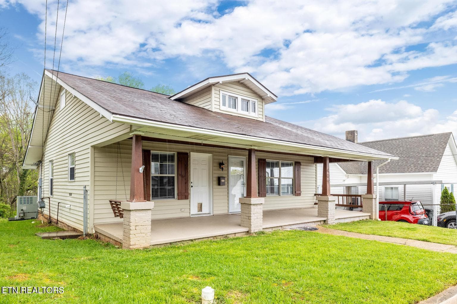 front6 - 409 W 5th Ave, Lenoir City, TN 37771, Lenoir City